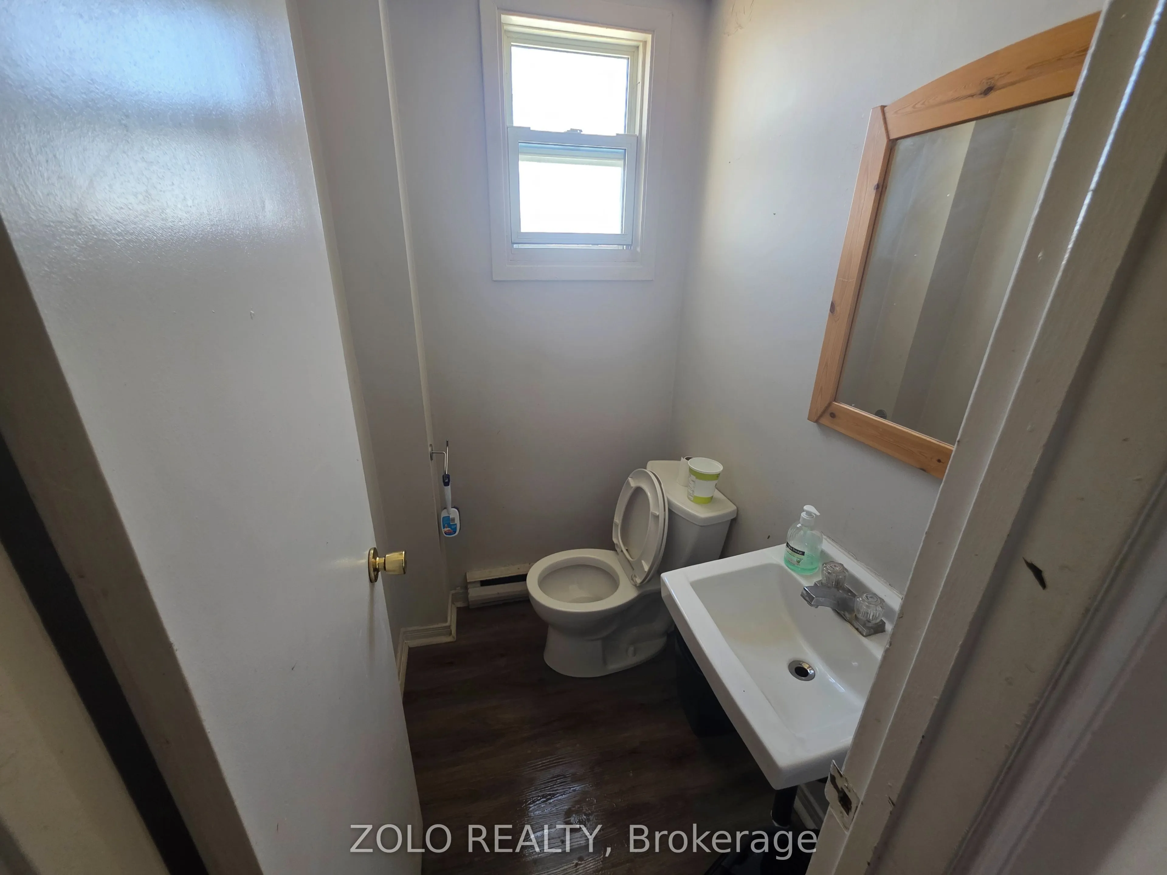 90 Rosemund Crescent #35