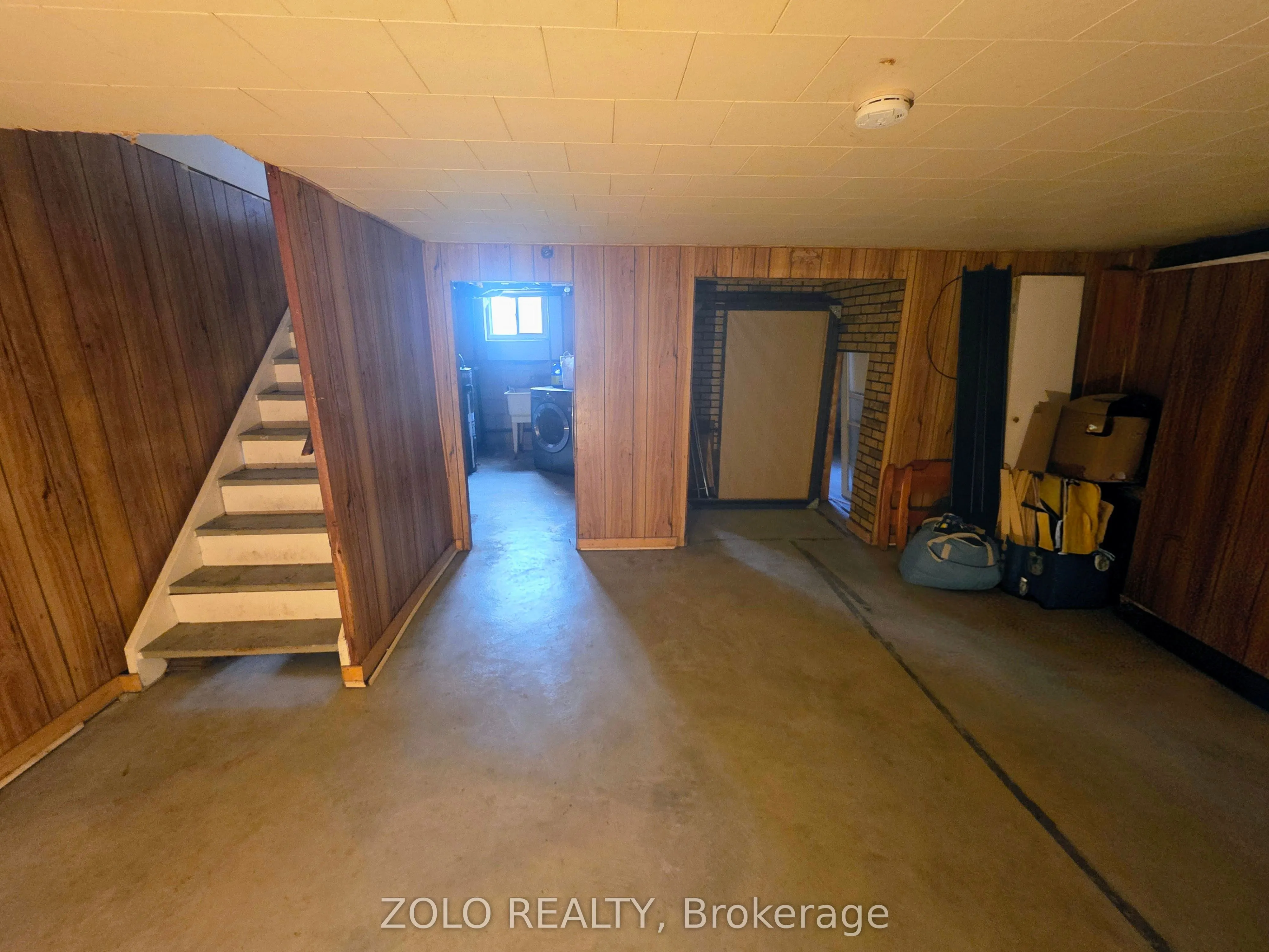 90 Rosemund Crescent #35