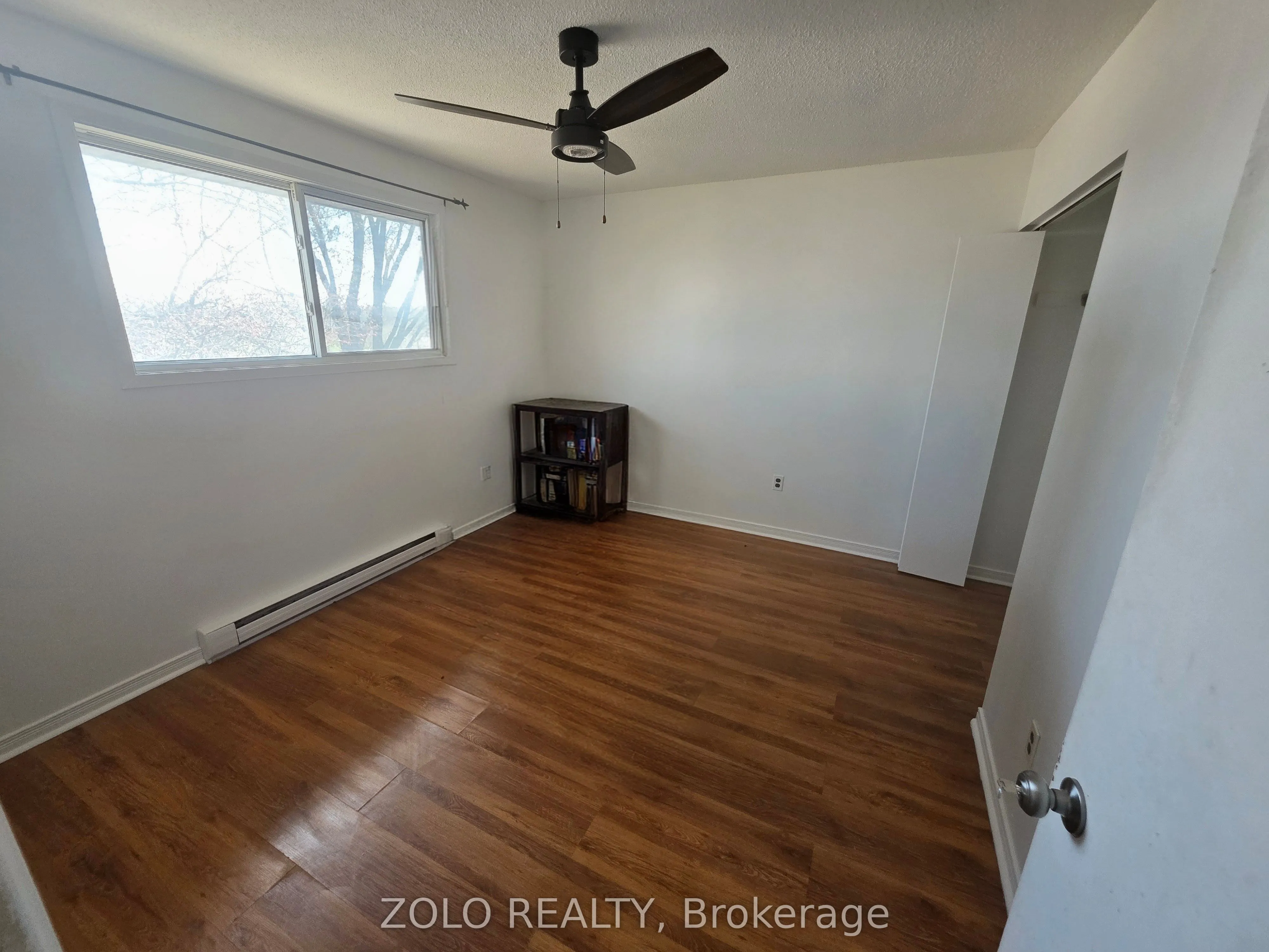 90 Rosemund Crescent #35