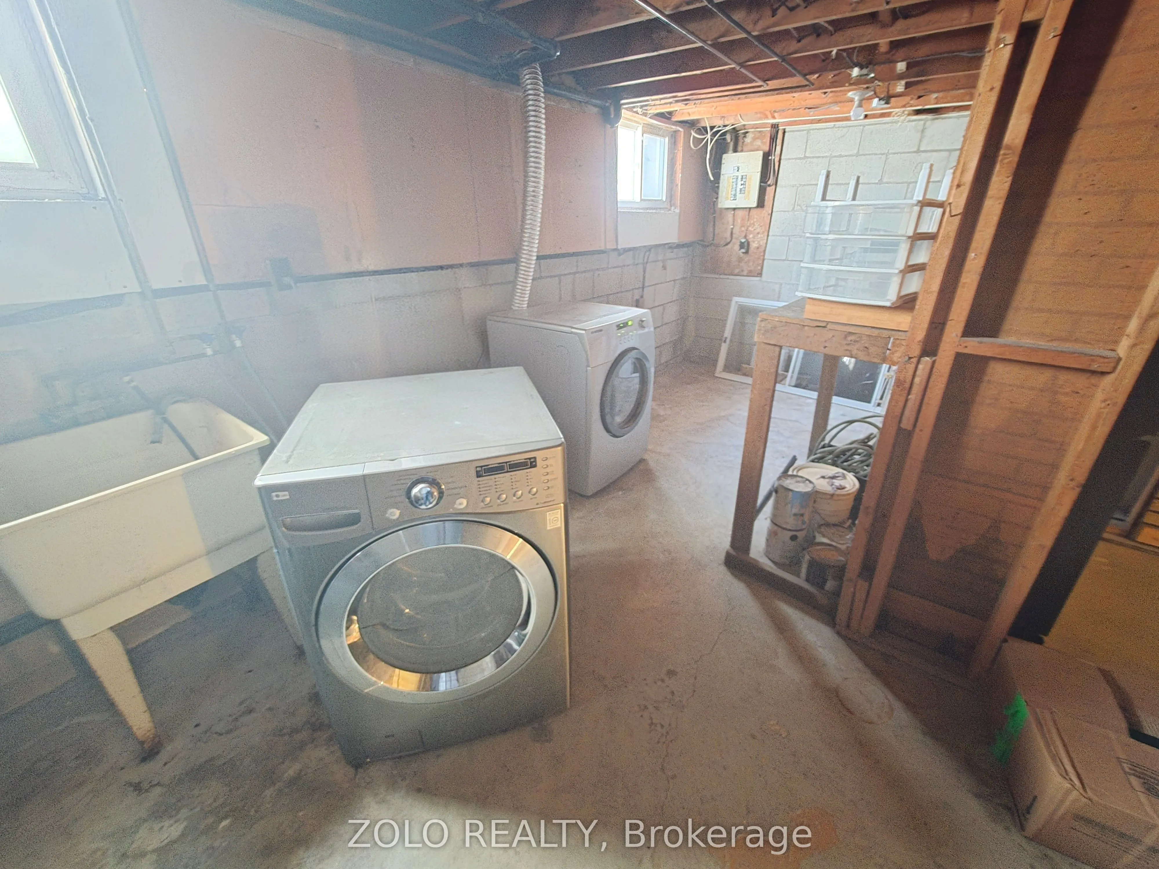 90 Rosemund Crescent #35