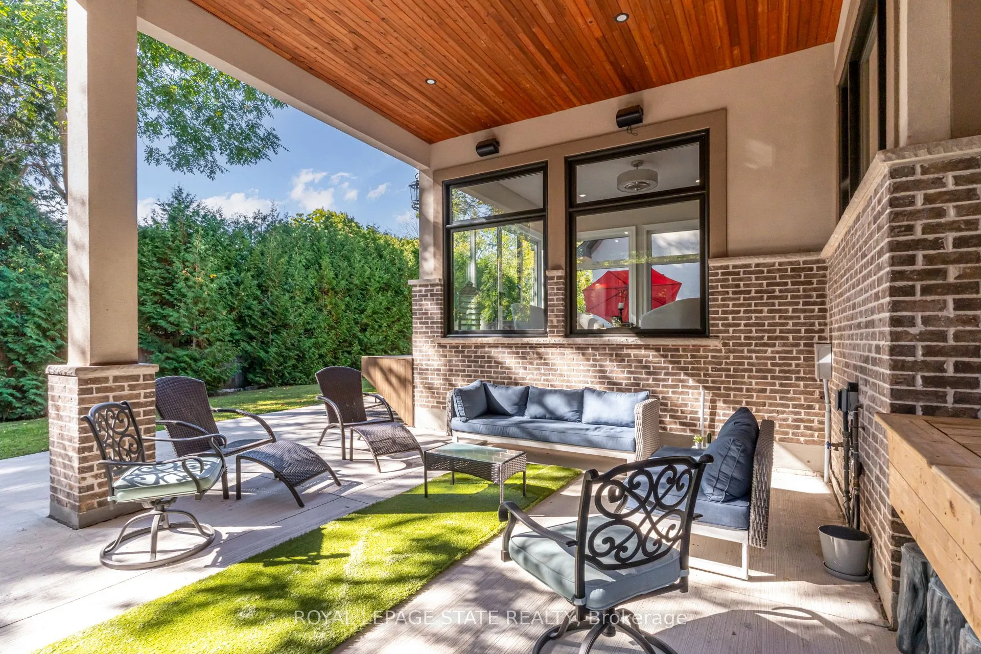 126 McGregor Crescent