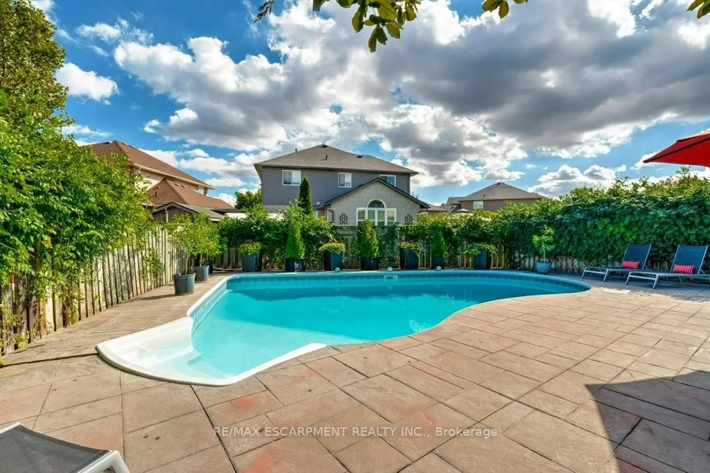 35 Lido Drive