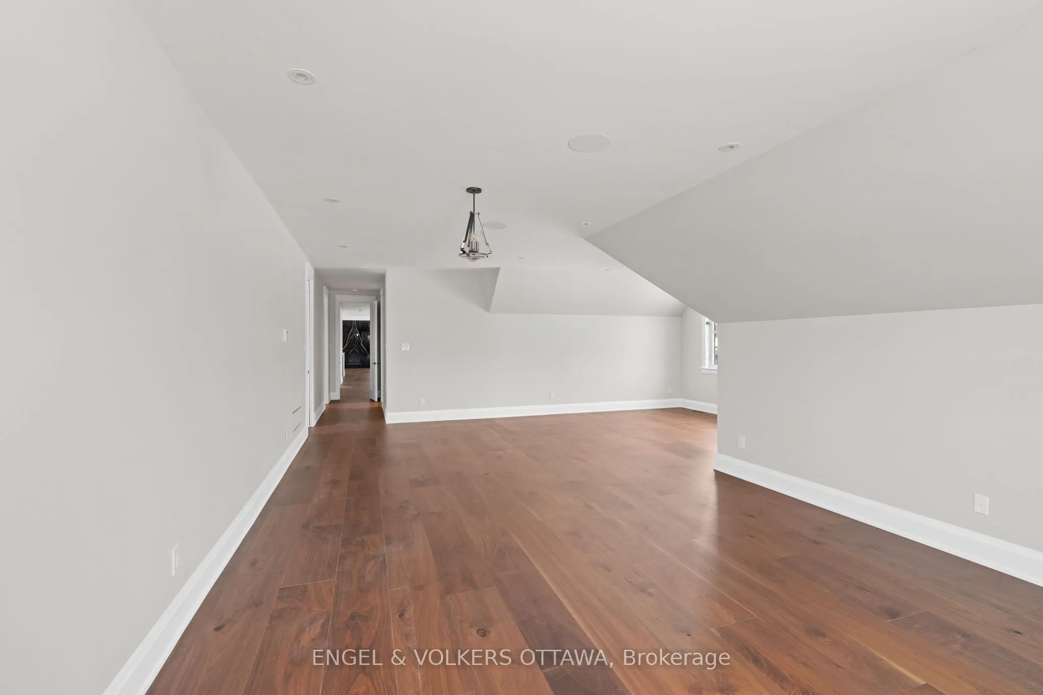 432 Ashbee Court