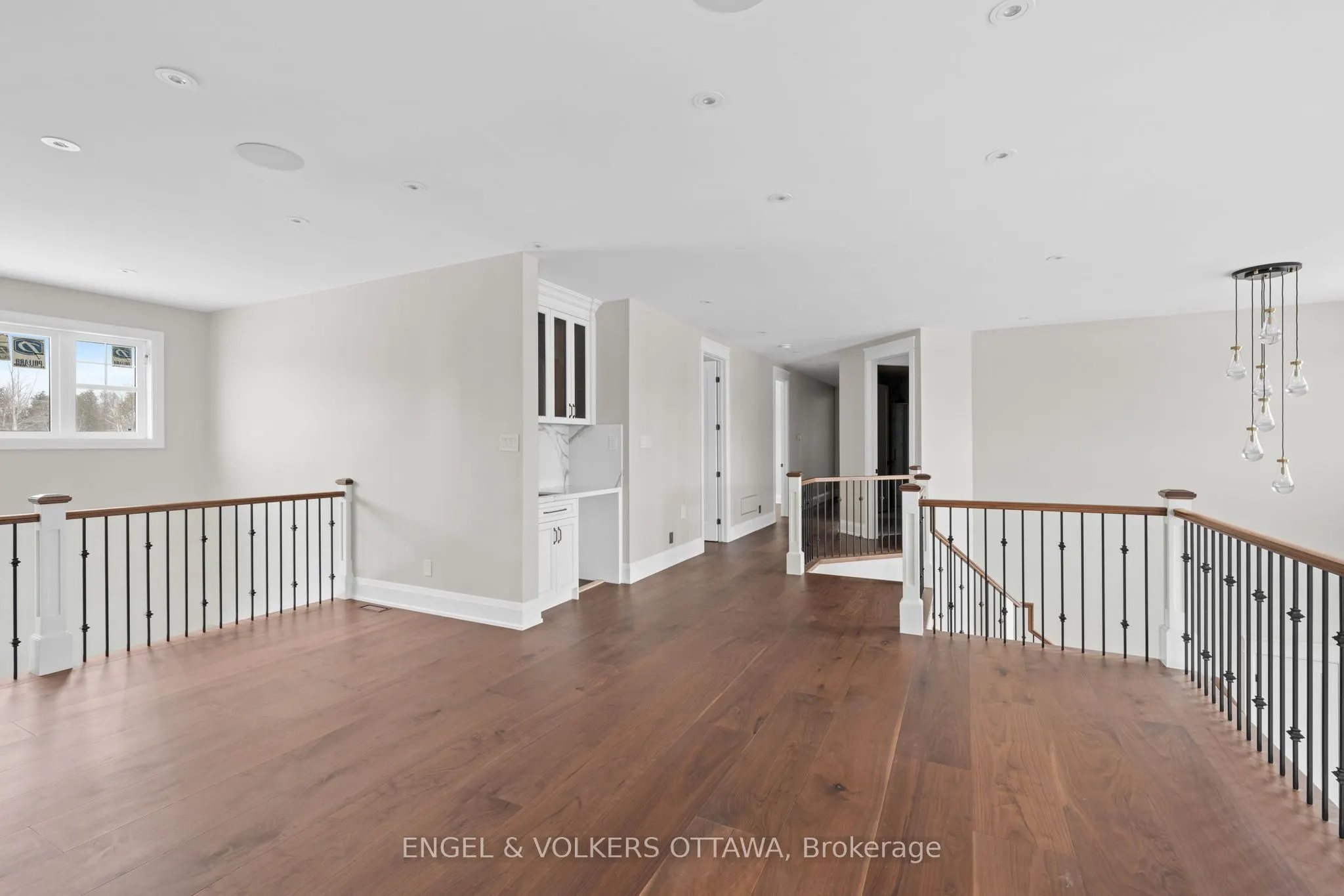 432 Ashbee Court