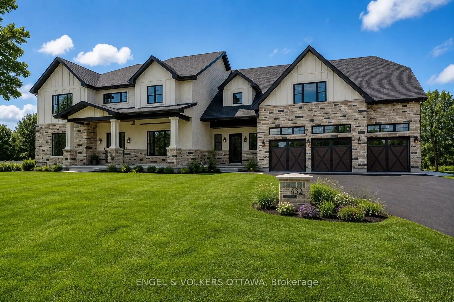 432 Ashbee Court
