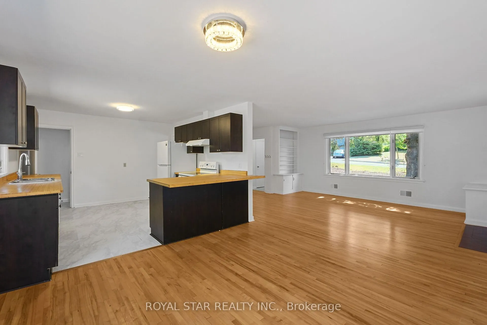 10 Delong Drive