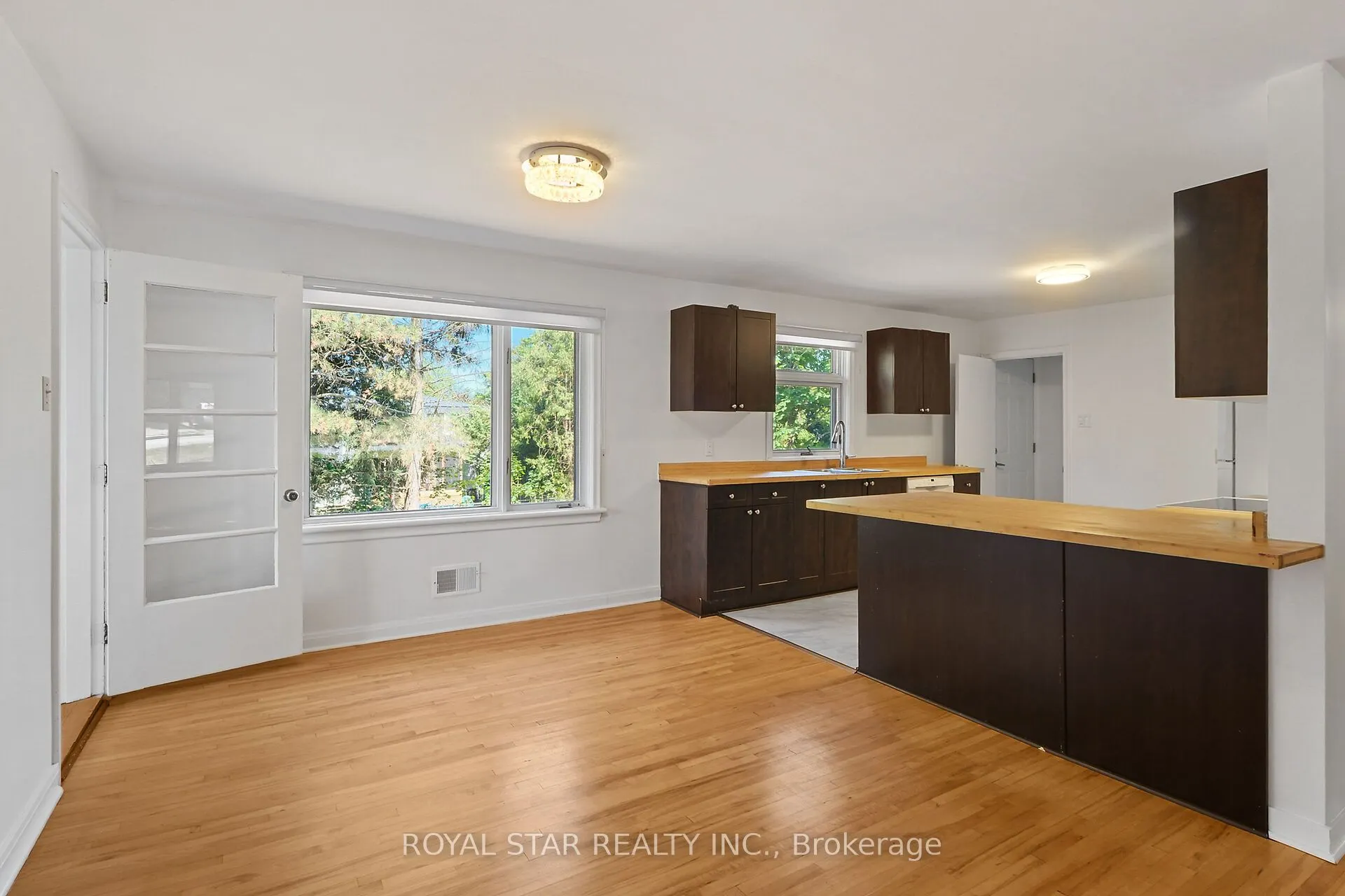 10 Delong Drive