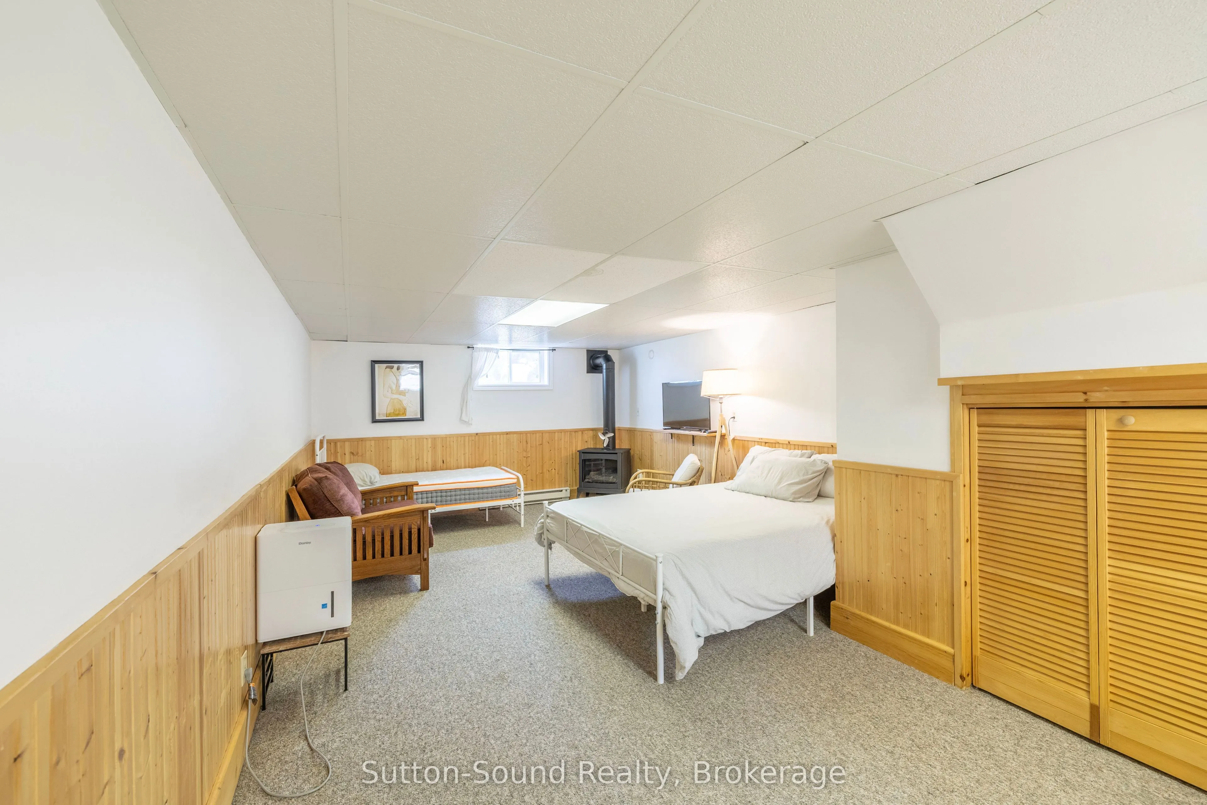 125 Paradise Bay Road