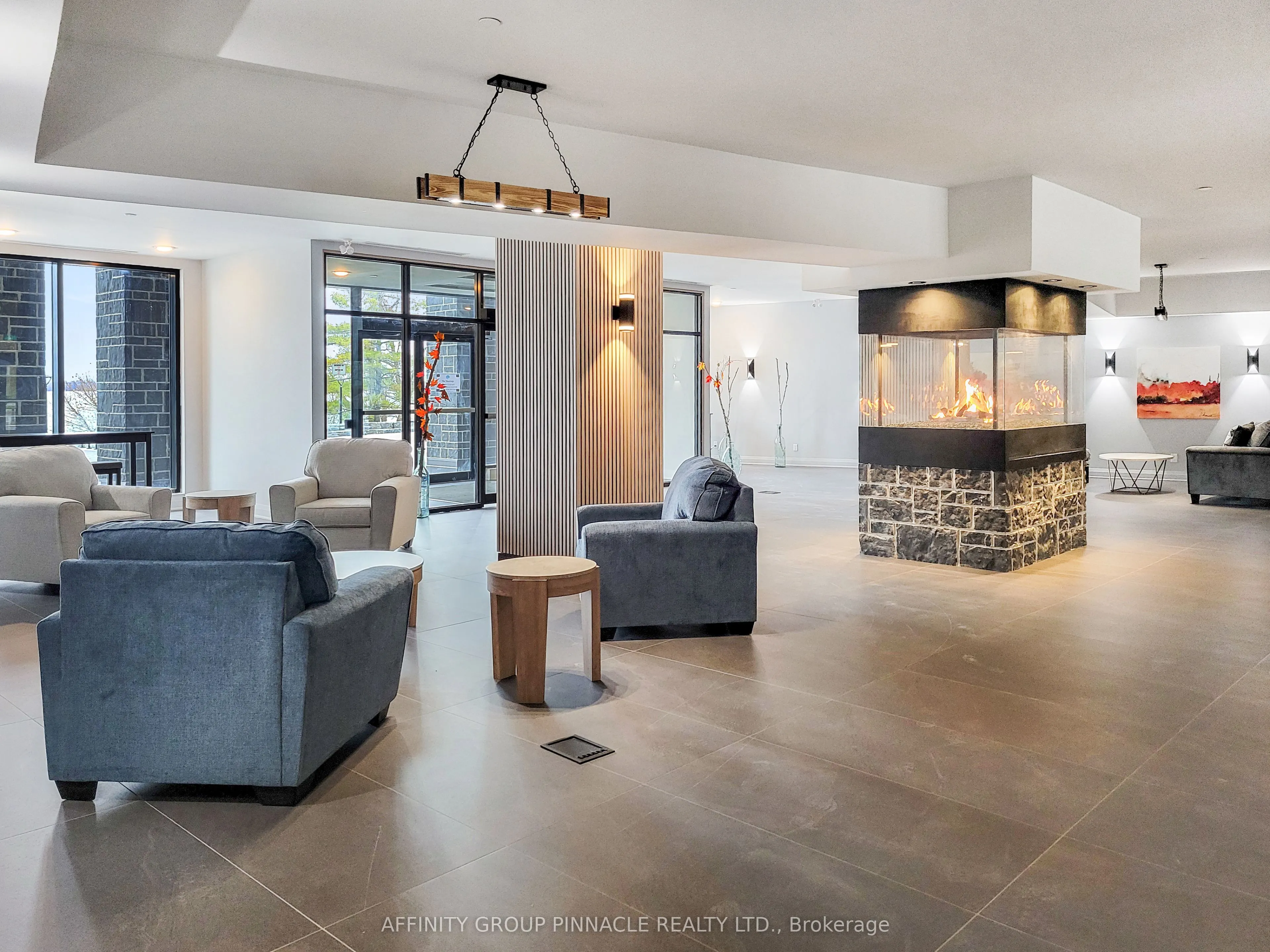 99 Louisa Street #201