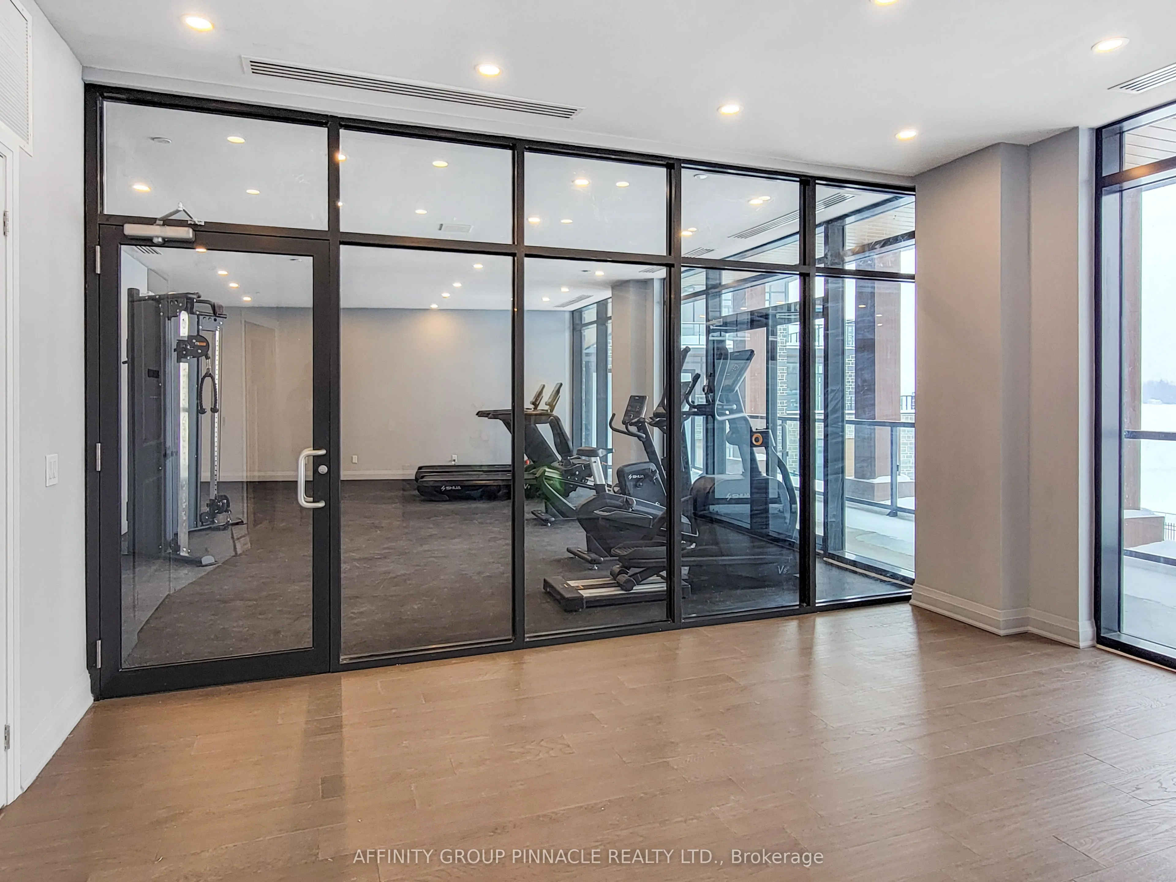 99 Louisa Street #201