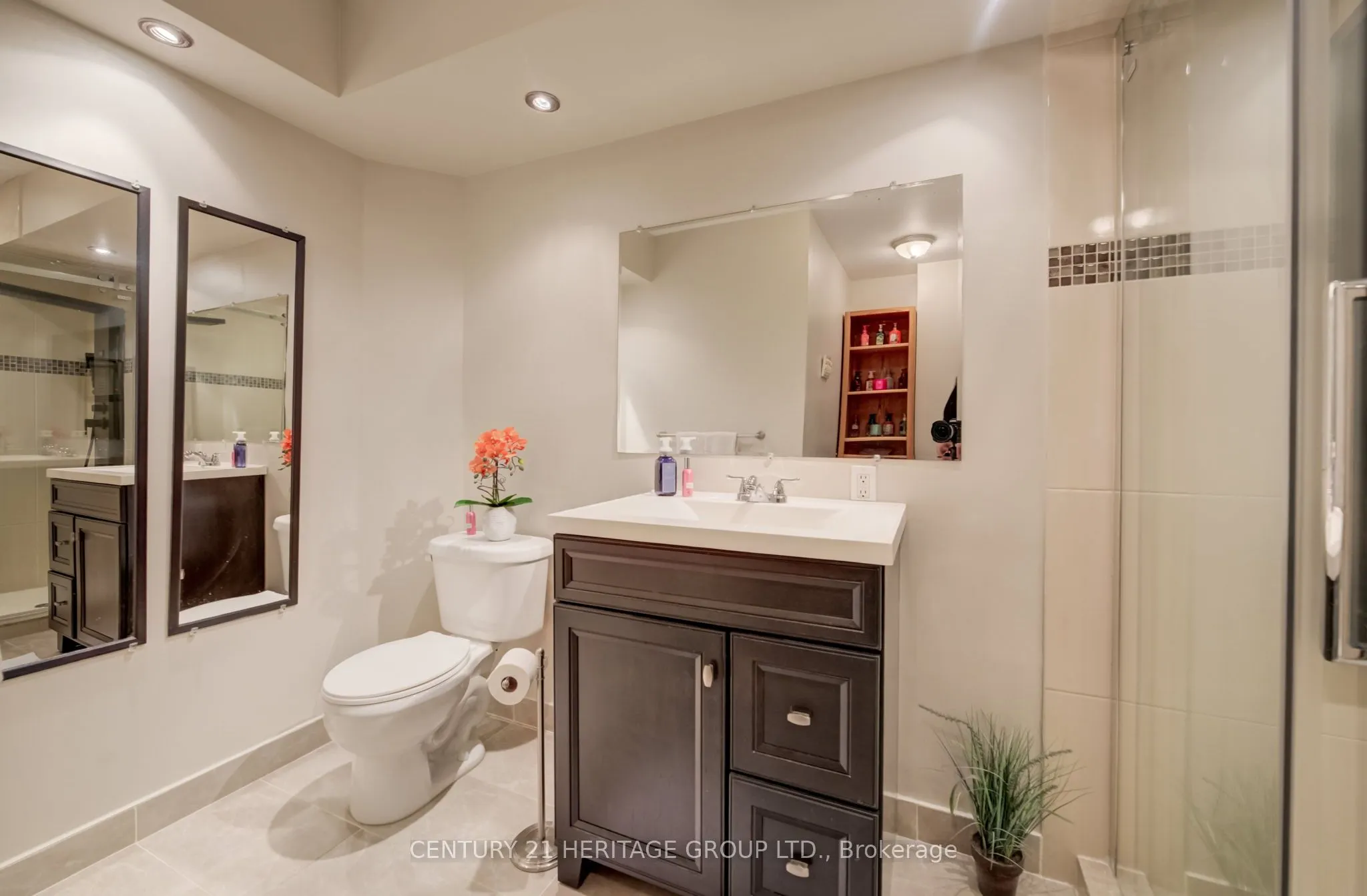 546 Jerseyville Road W