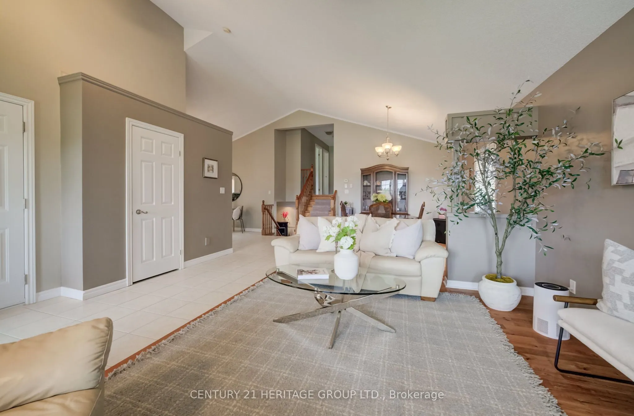 546 Jerseyville Road W