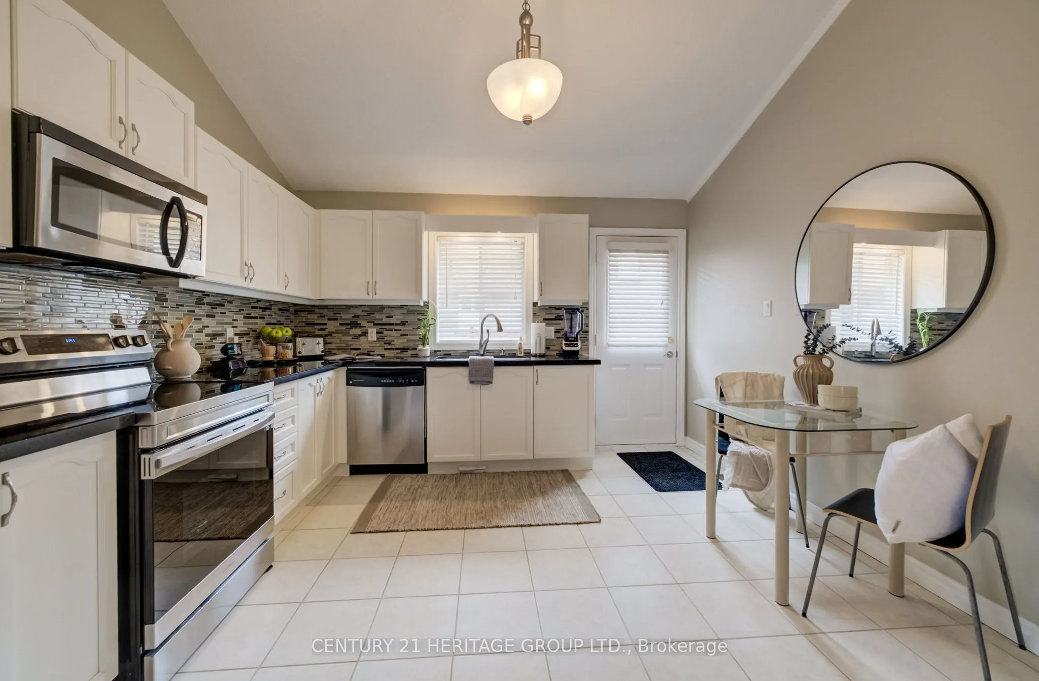546 Jerseyville Road W
