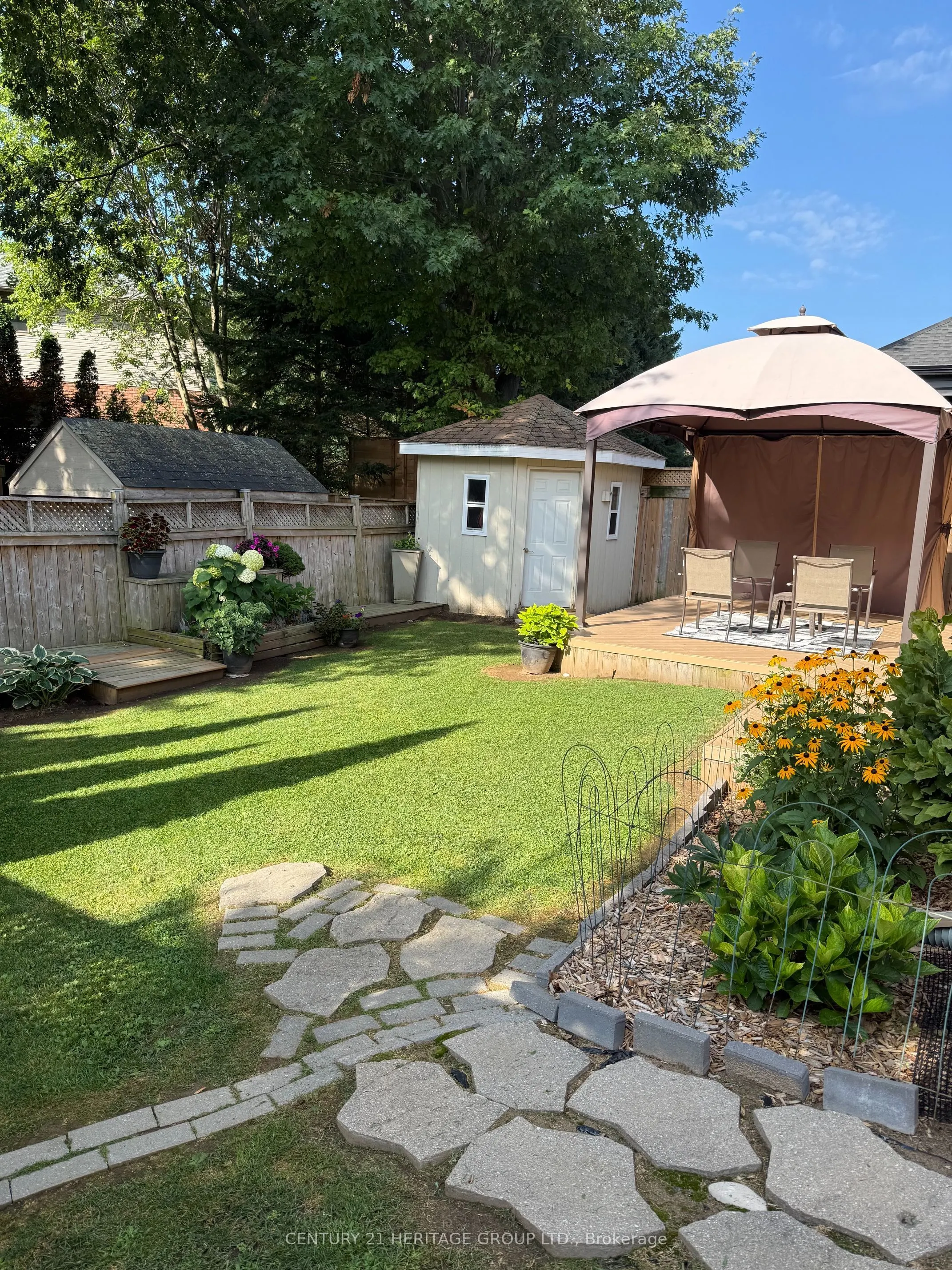 546 Jerseyville Road W