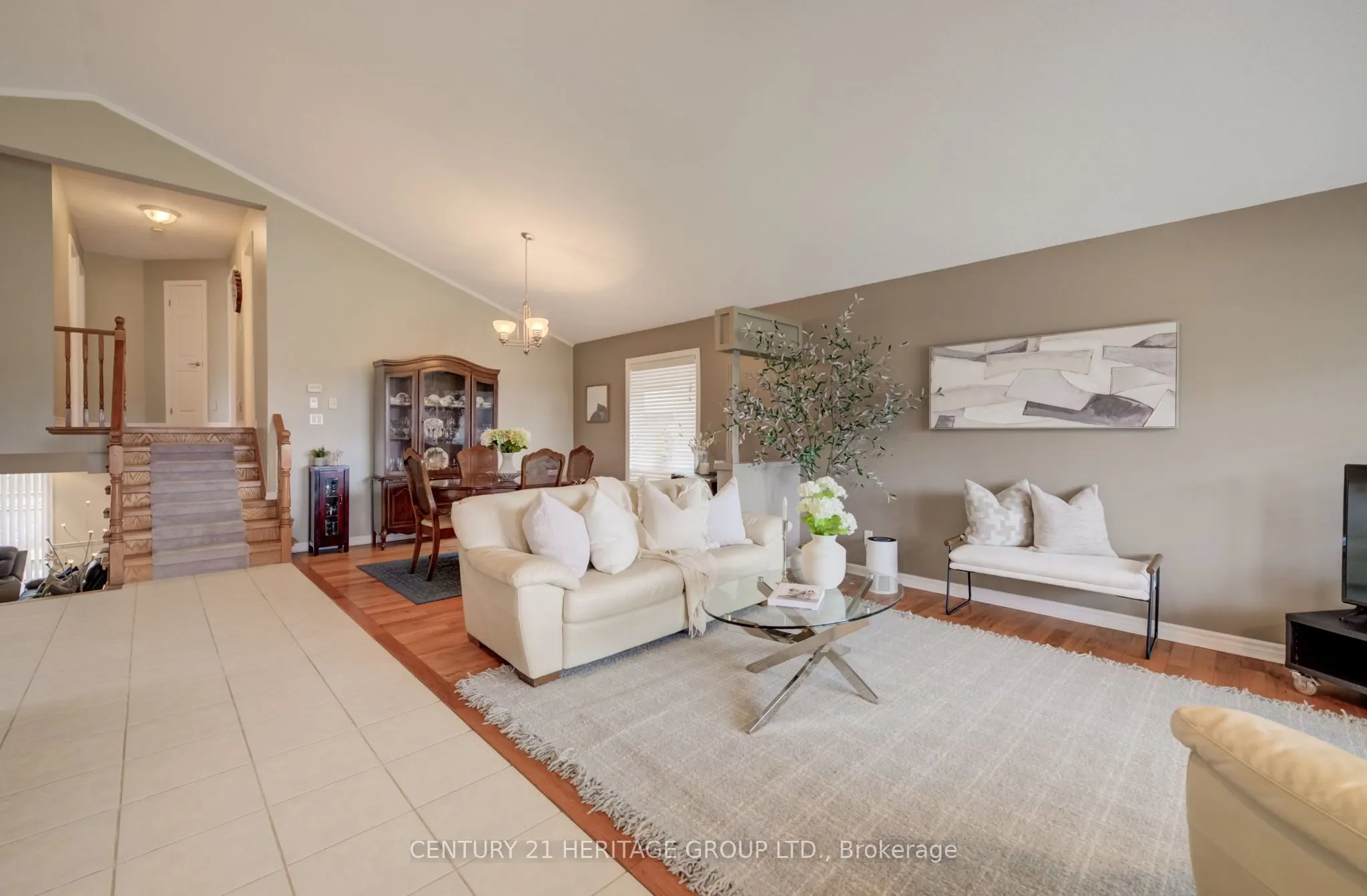 546 Jerseyville Road W