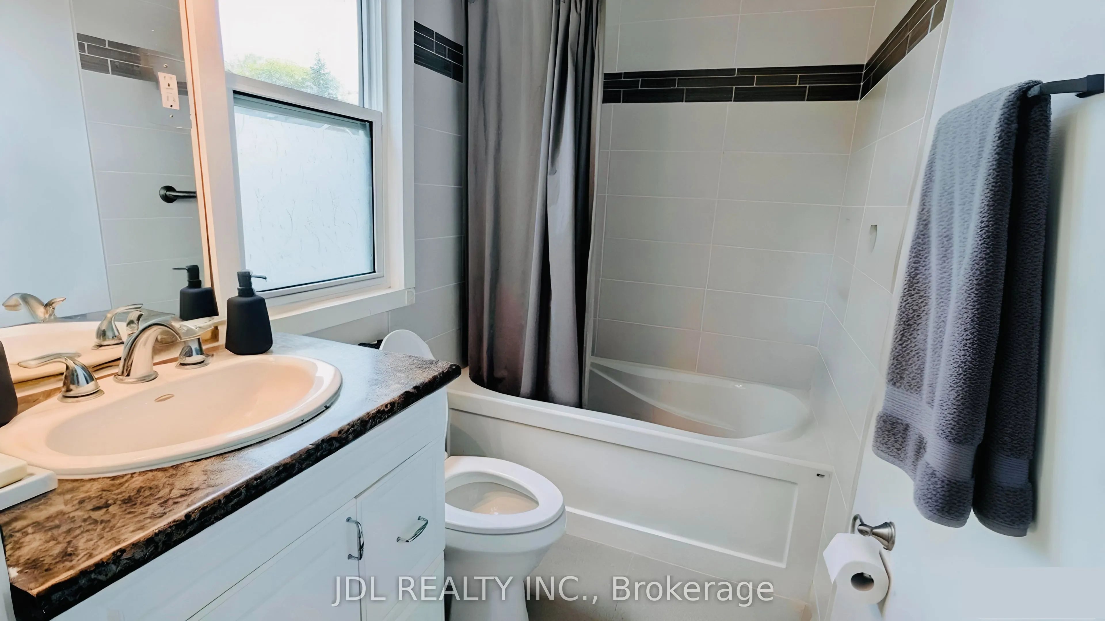 431 Keats Way #5