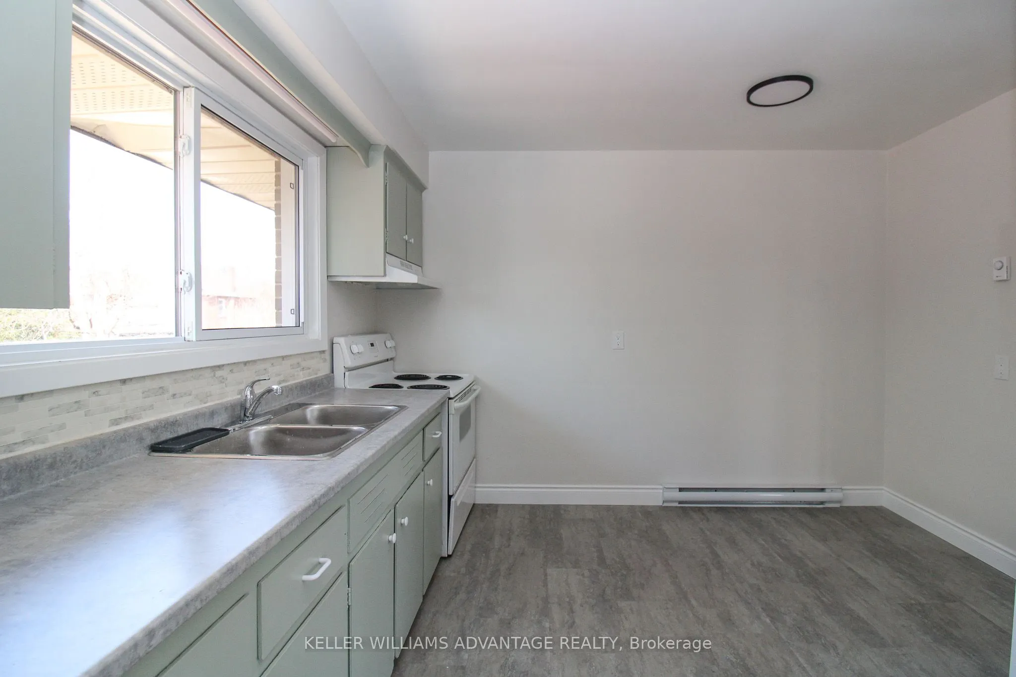 506 SHERBROOKE Street #Upper