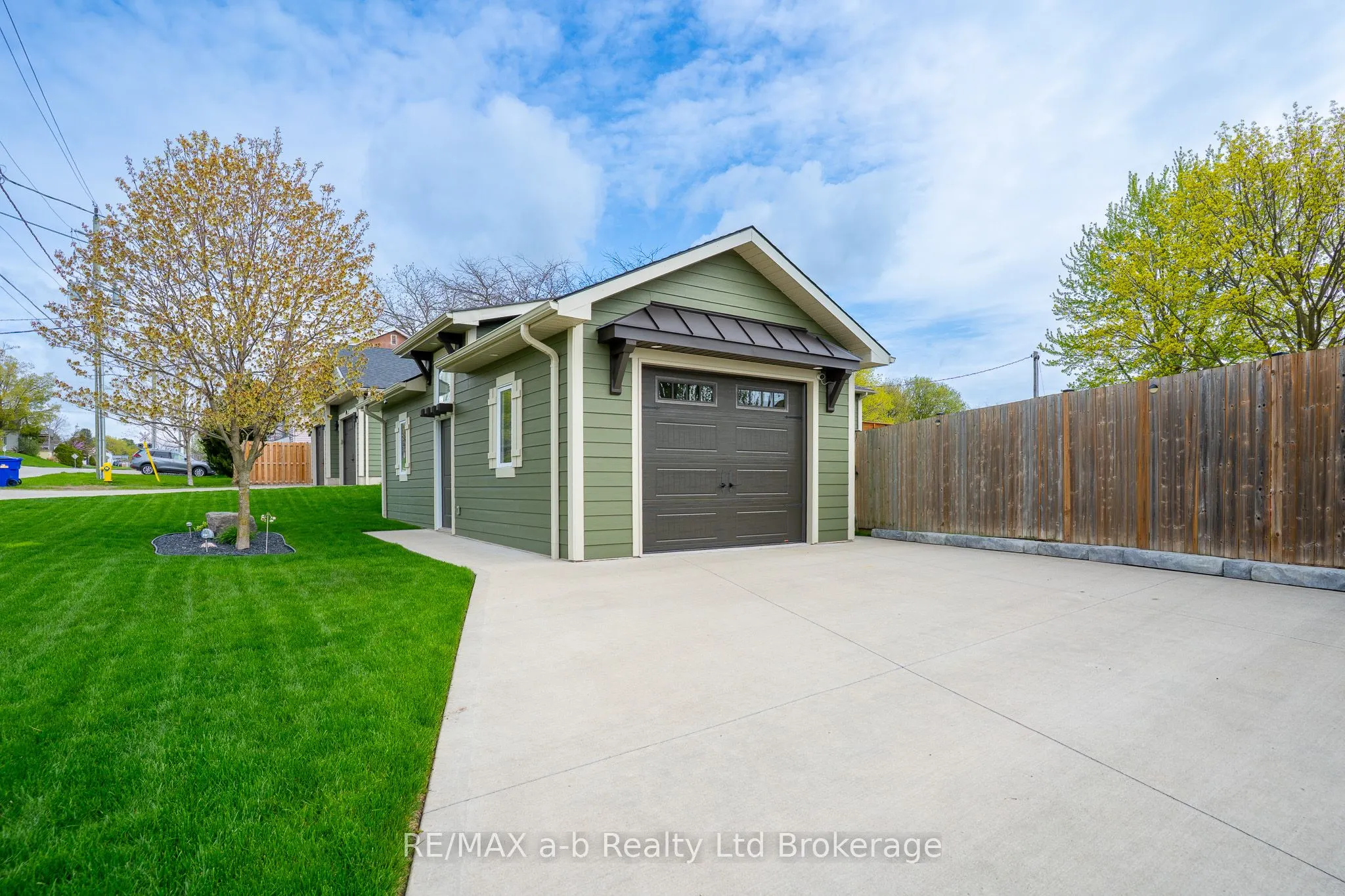 136 Maple Lane