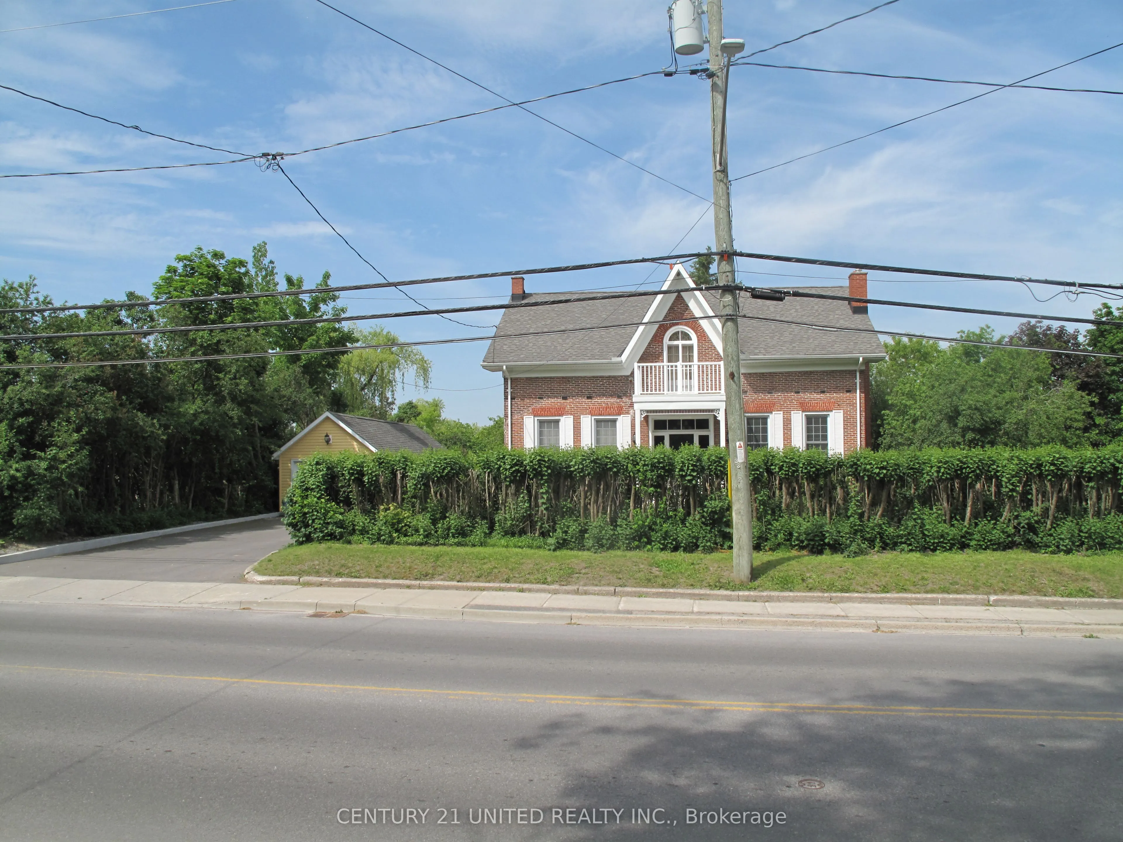 33 Bridge Street S