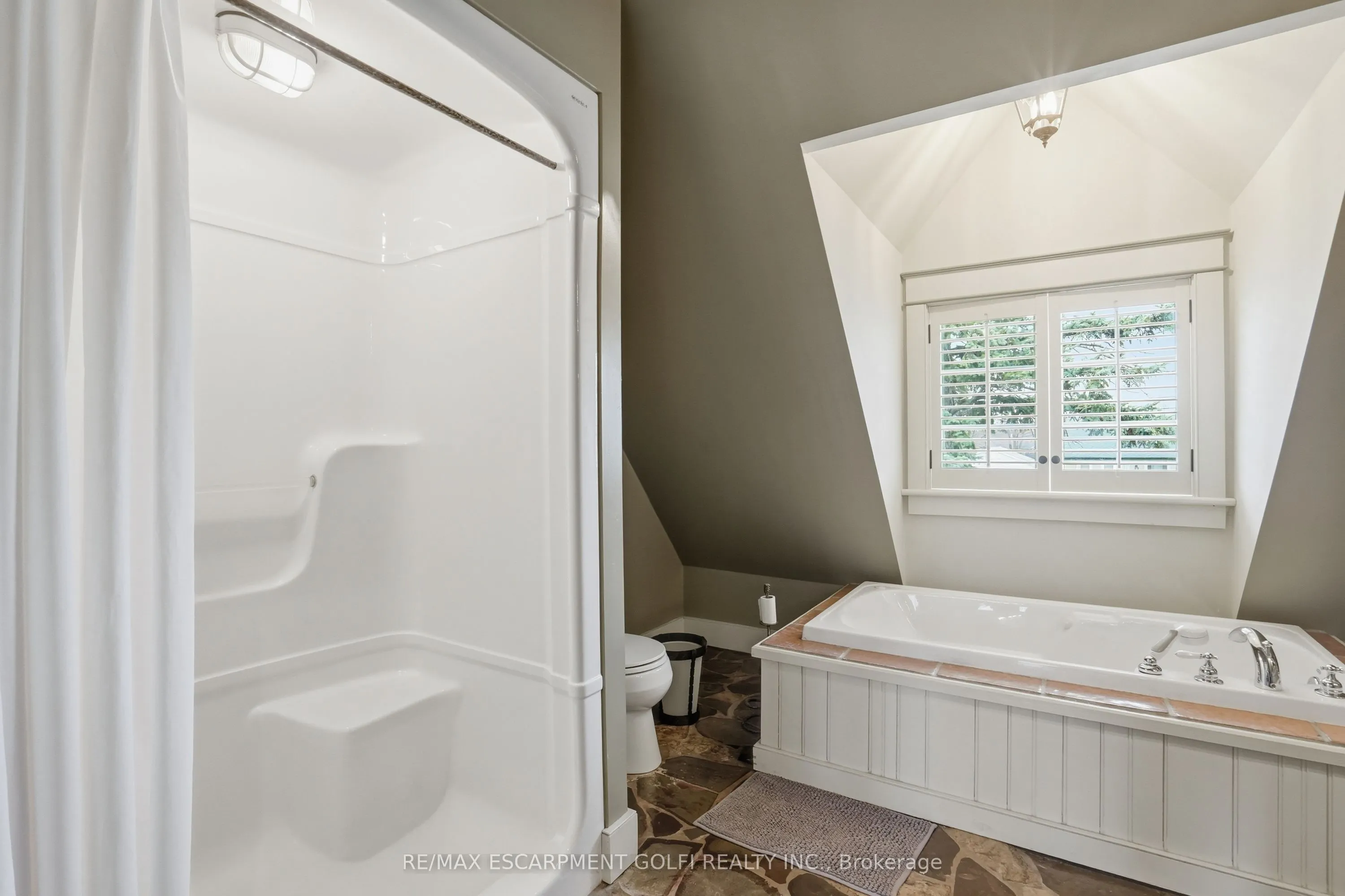 1426 Niagara Stone Road