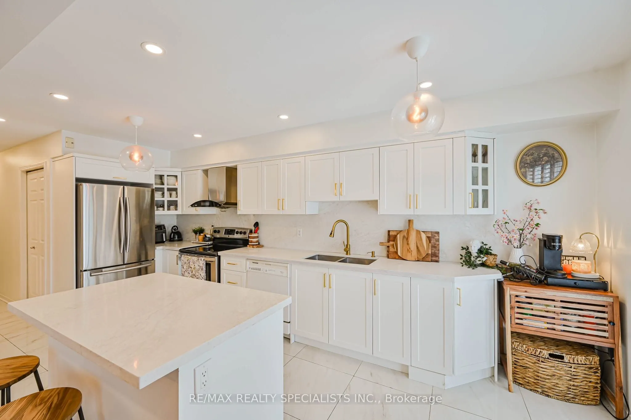 842 Upper Kenilworth Avenue