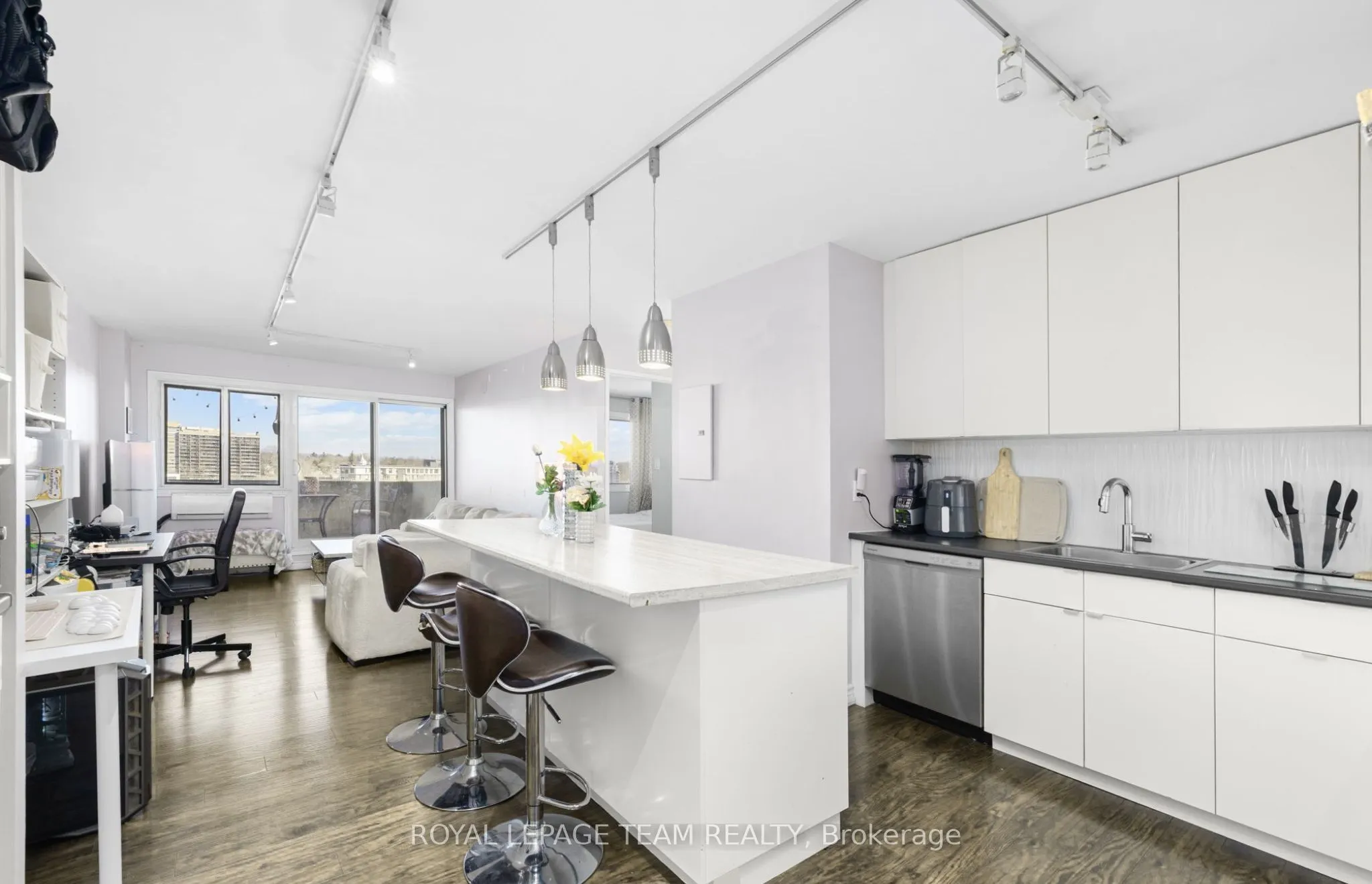 40 Landry Street #1114