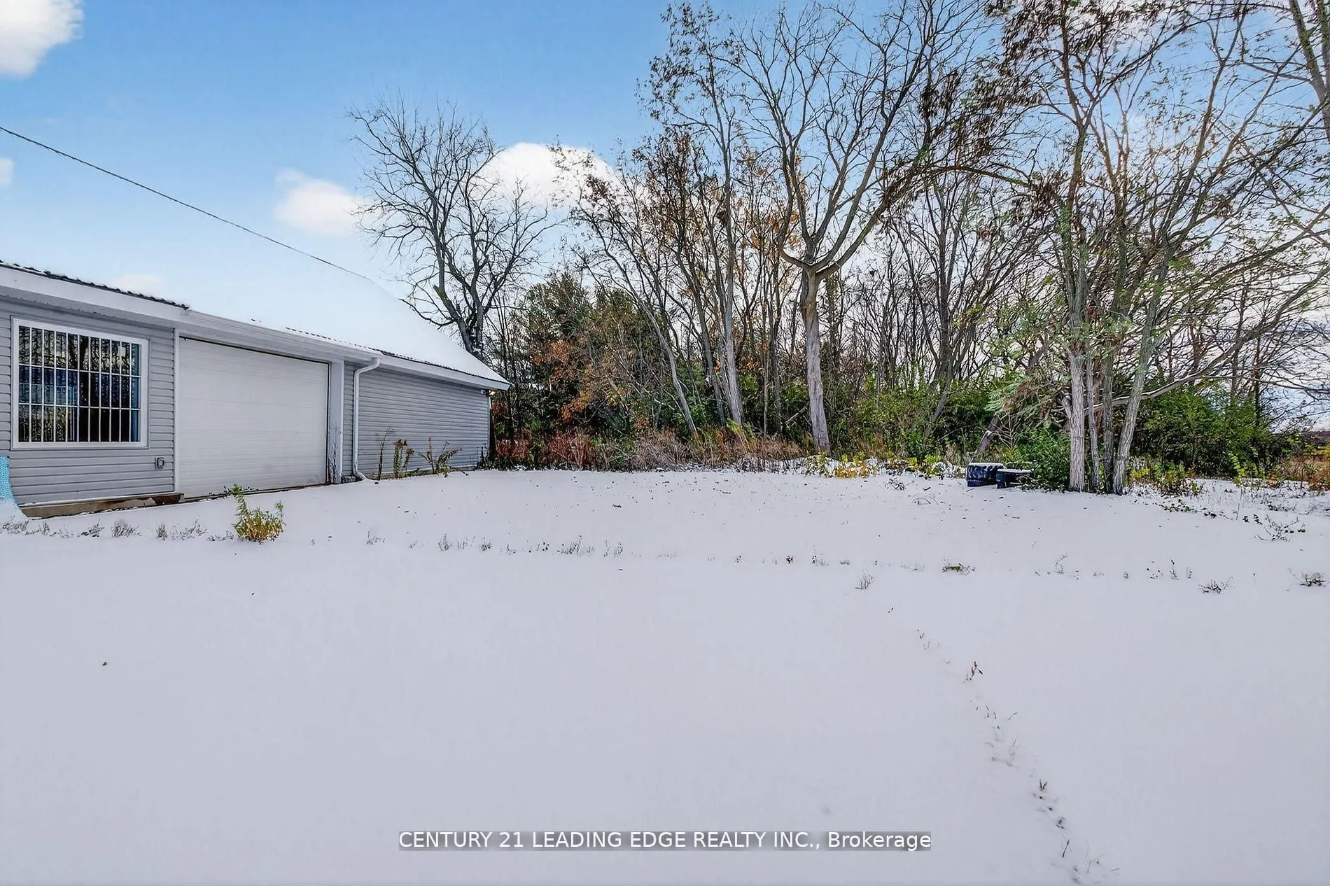 556 Bath Road E