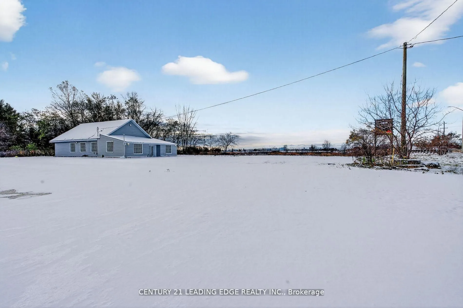 556 Bath Road E