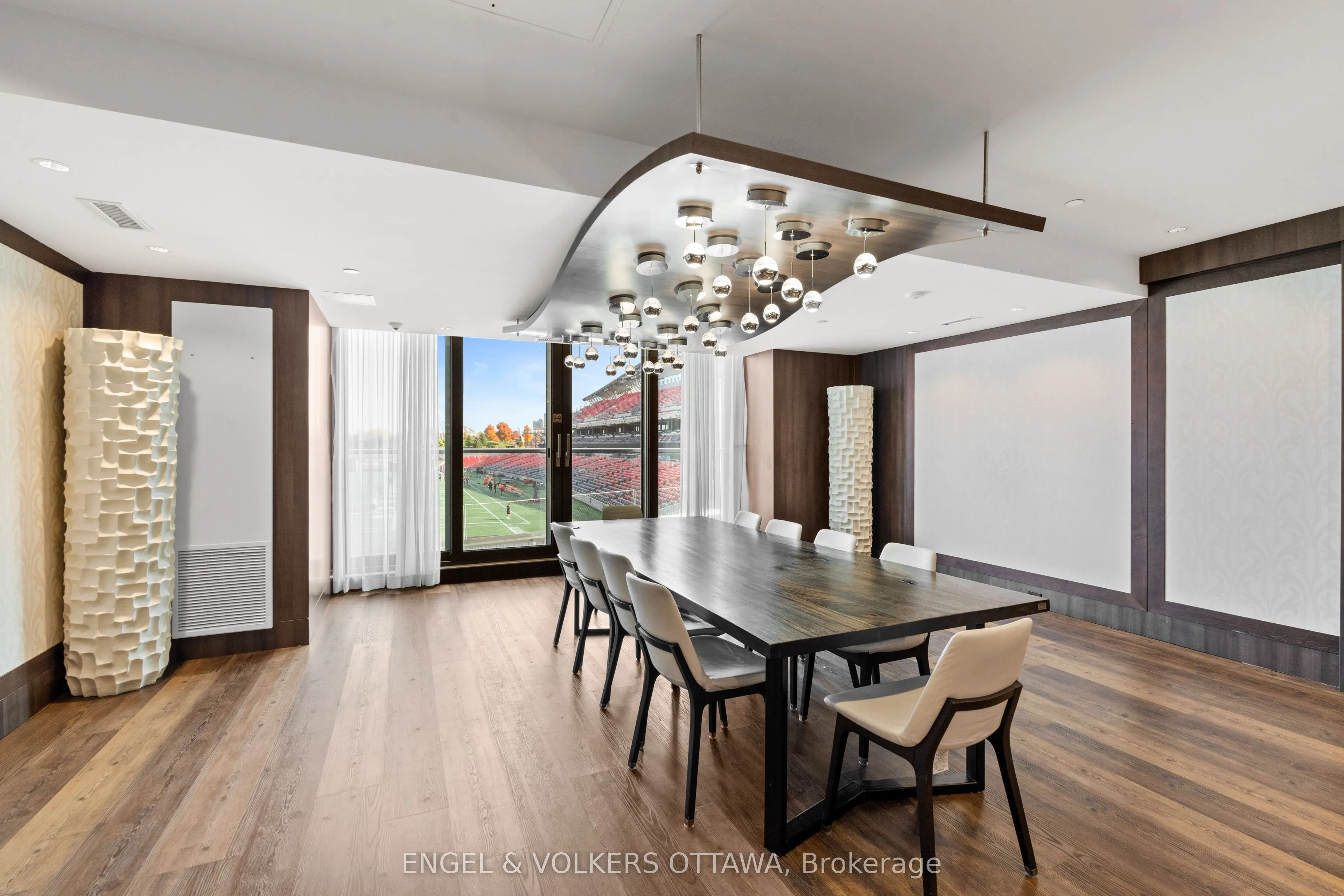 1035 Bank Street #110
