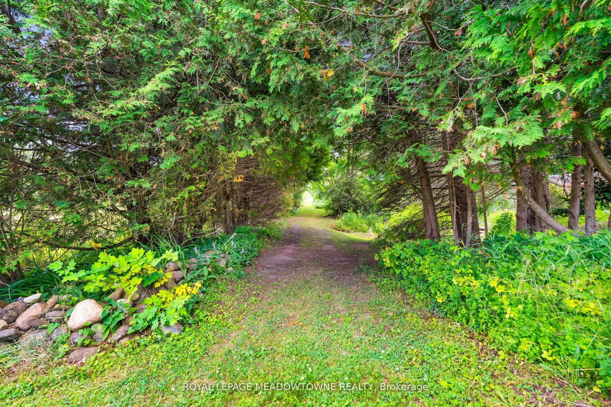 9483 Wellington rd 124 Road