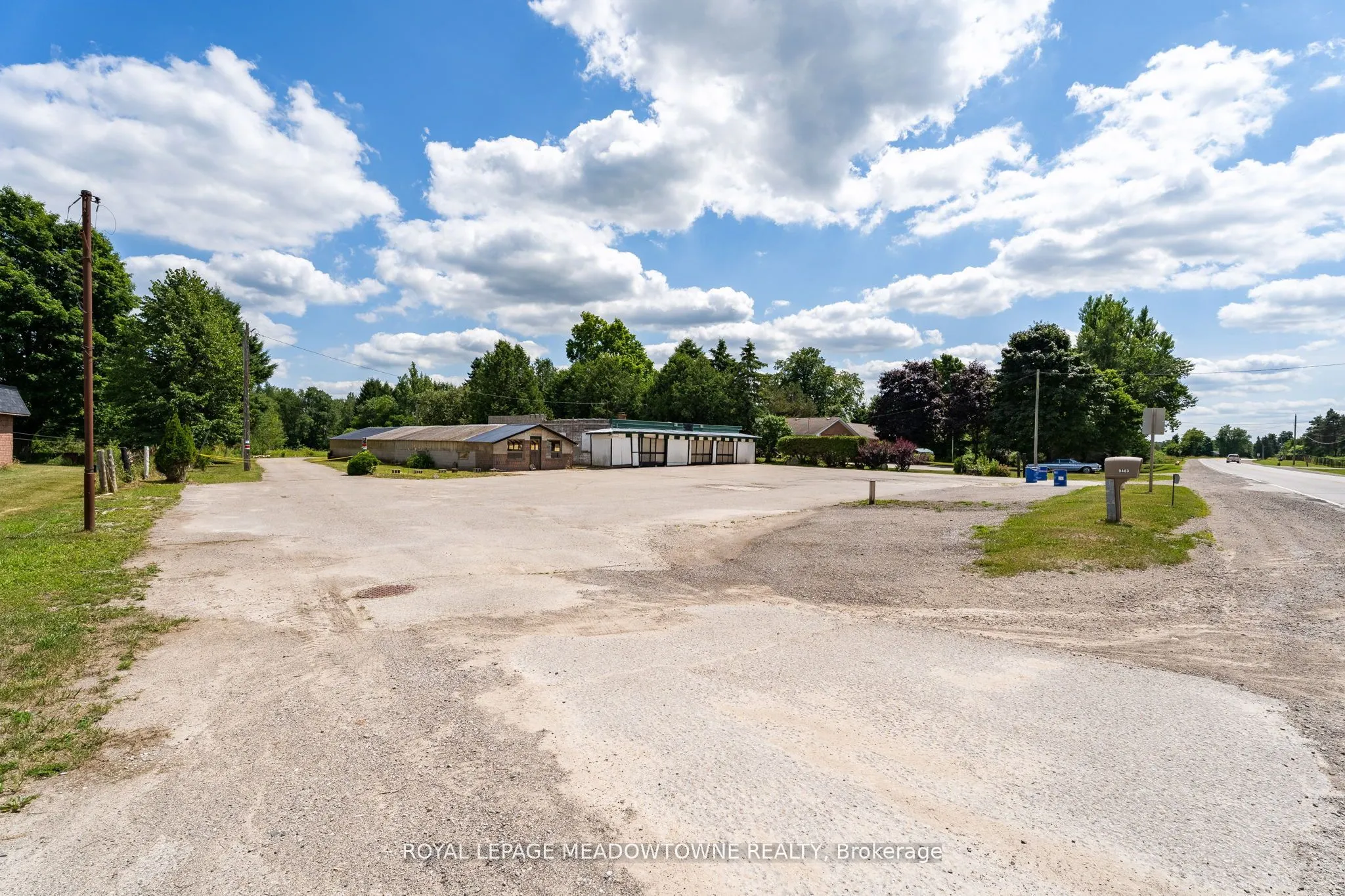 9483 Wellington rd 124 Road