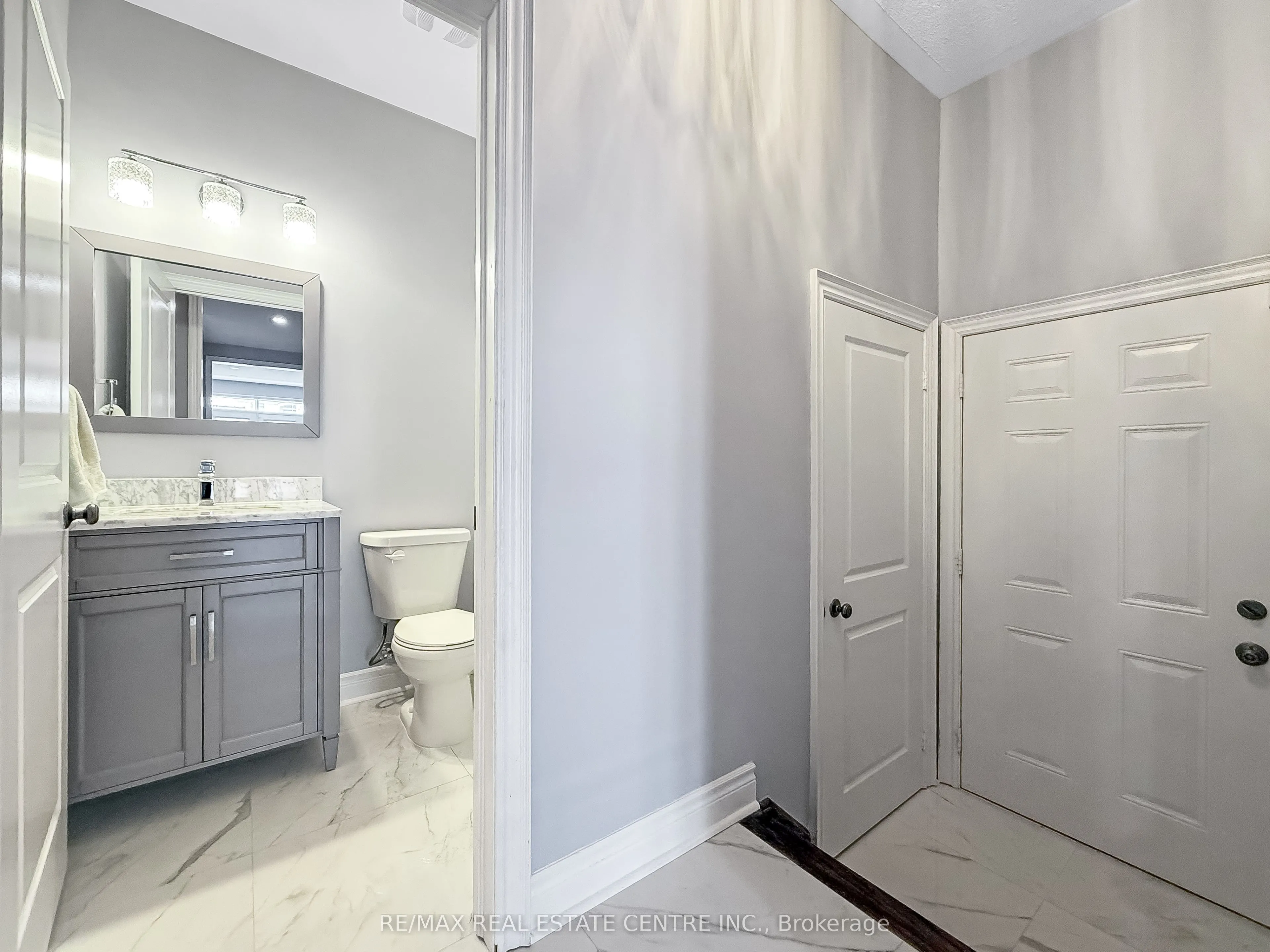 33 Stonegate Avenue