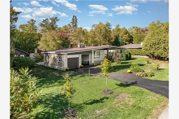 121 Grenfell Crescent