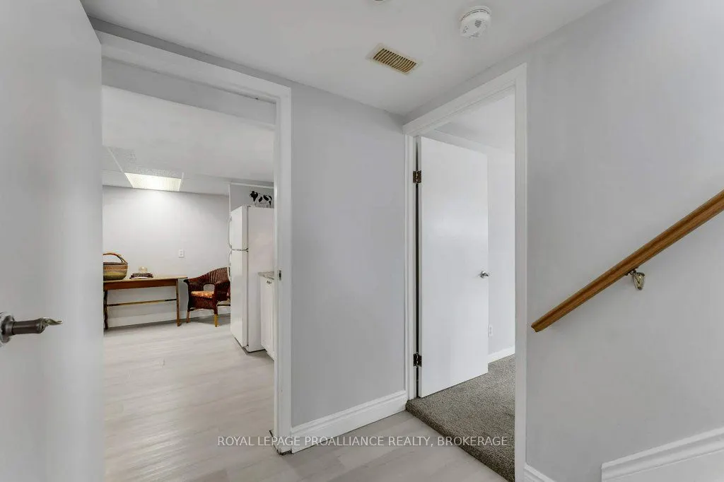 302 Arrowhead Place