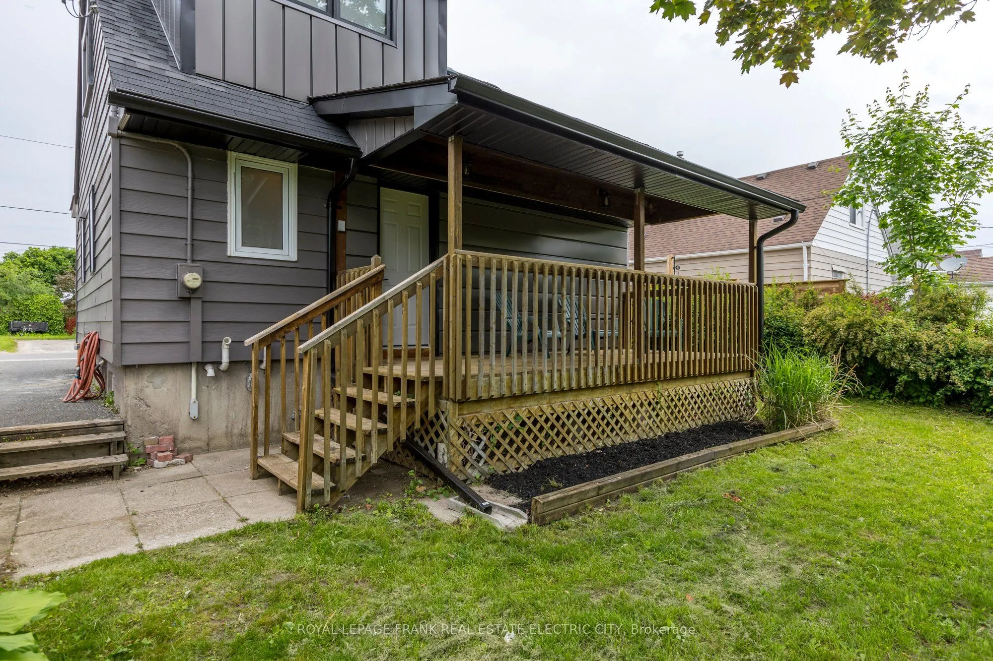547 Rose Avenue