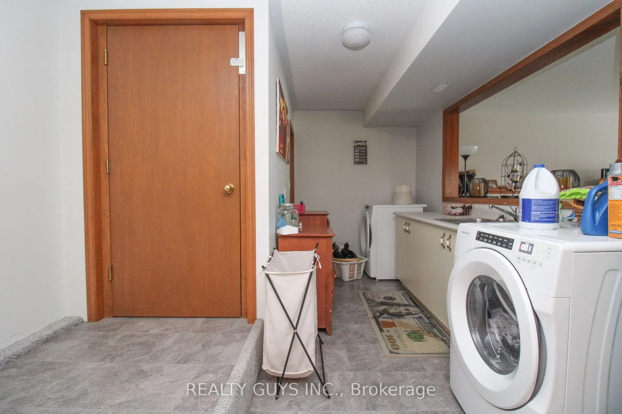 668 Brealey Drive