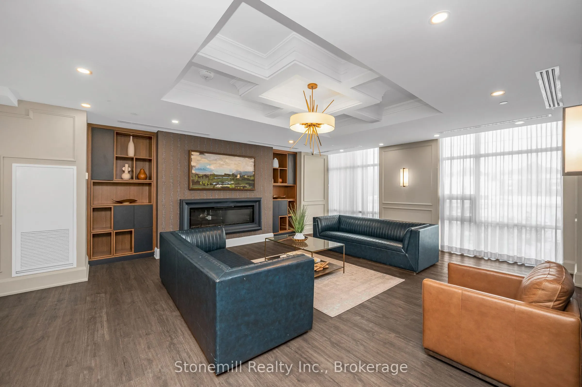 450 Dundas Street E #701