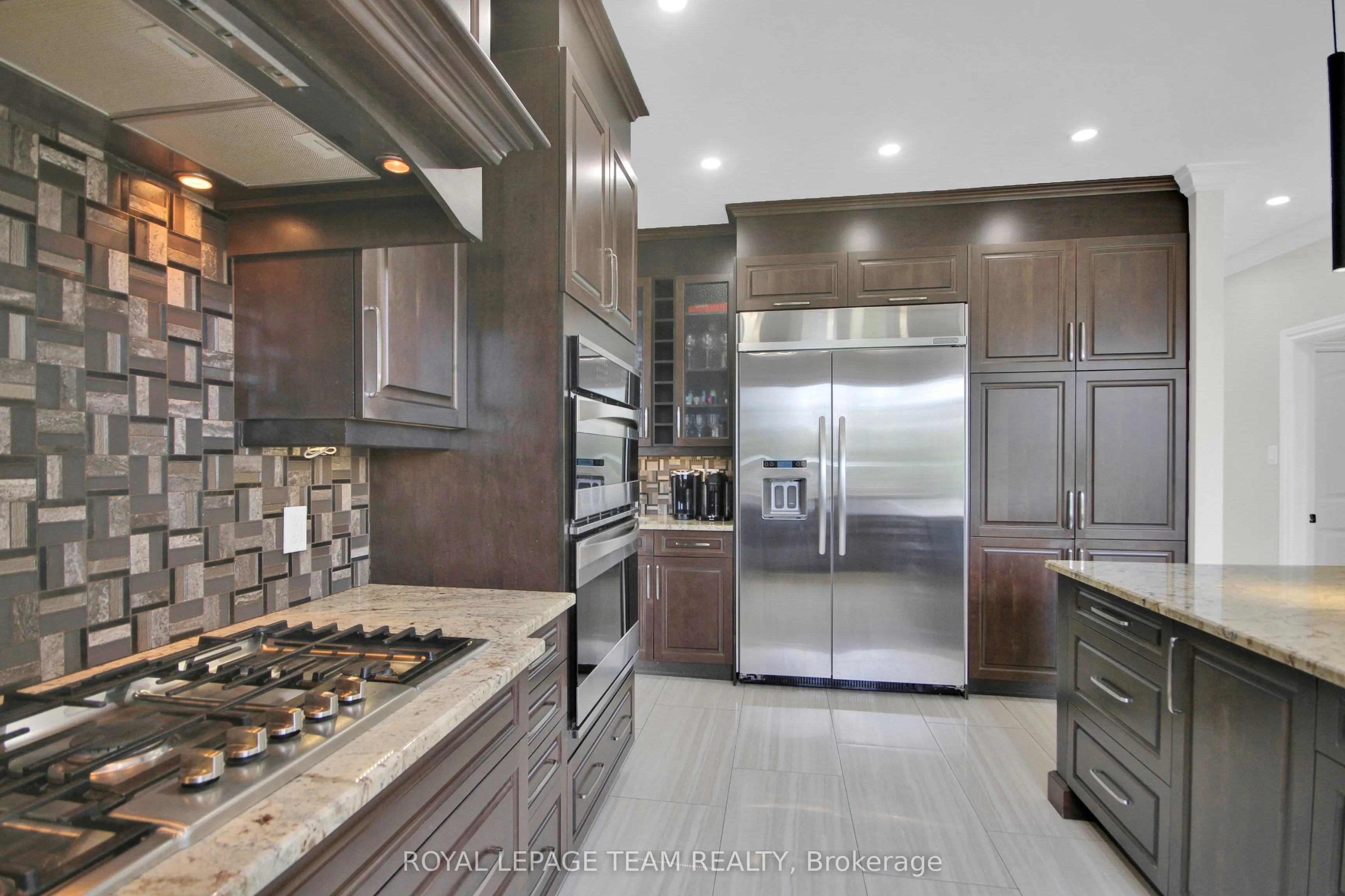 520 LEIMERK Court