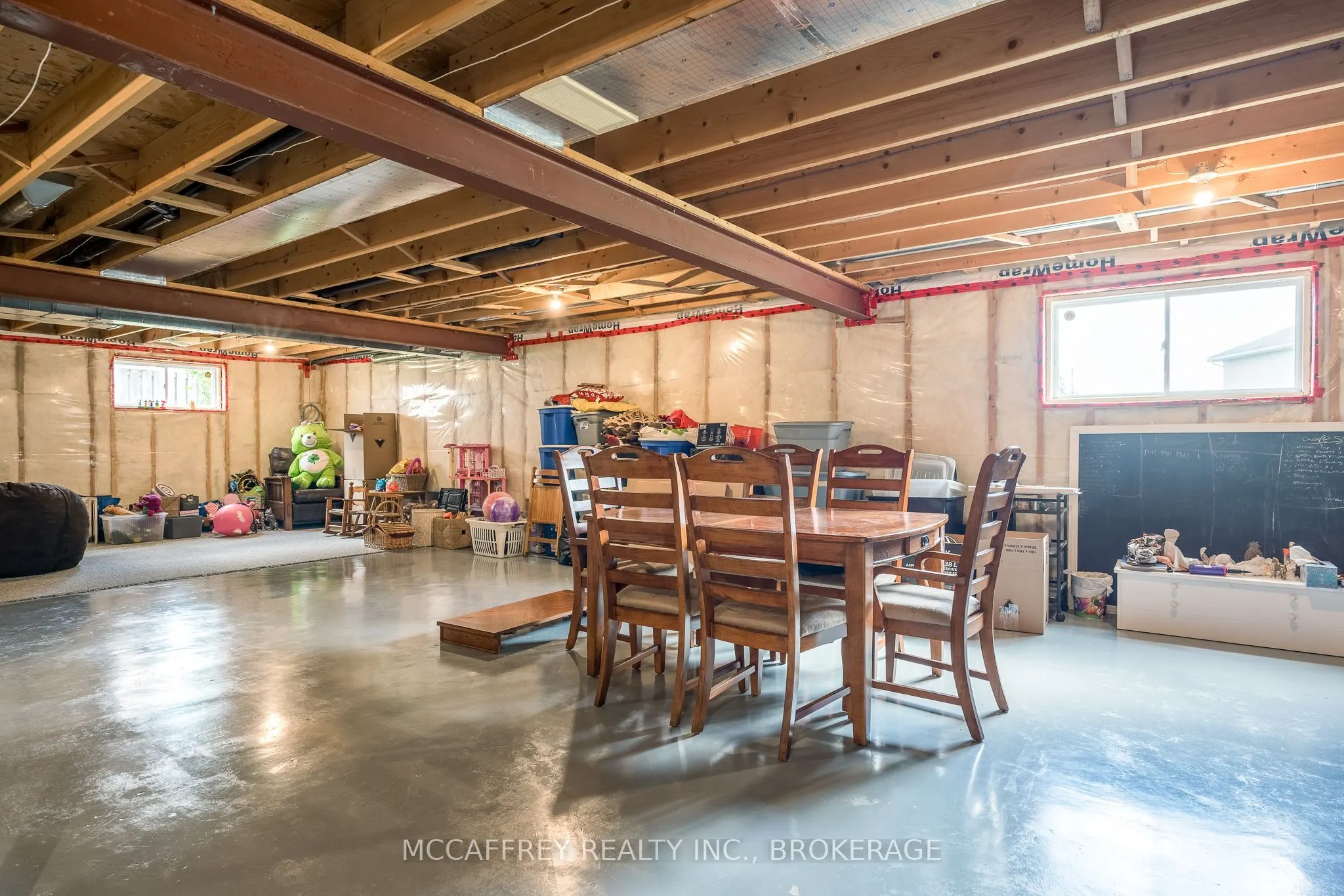 444 BRIDGE Street W