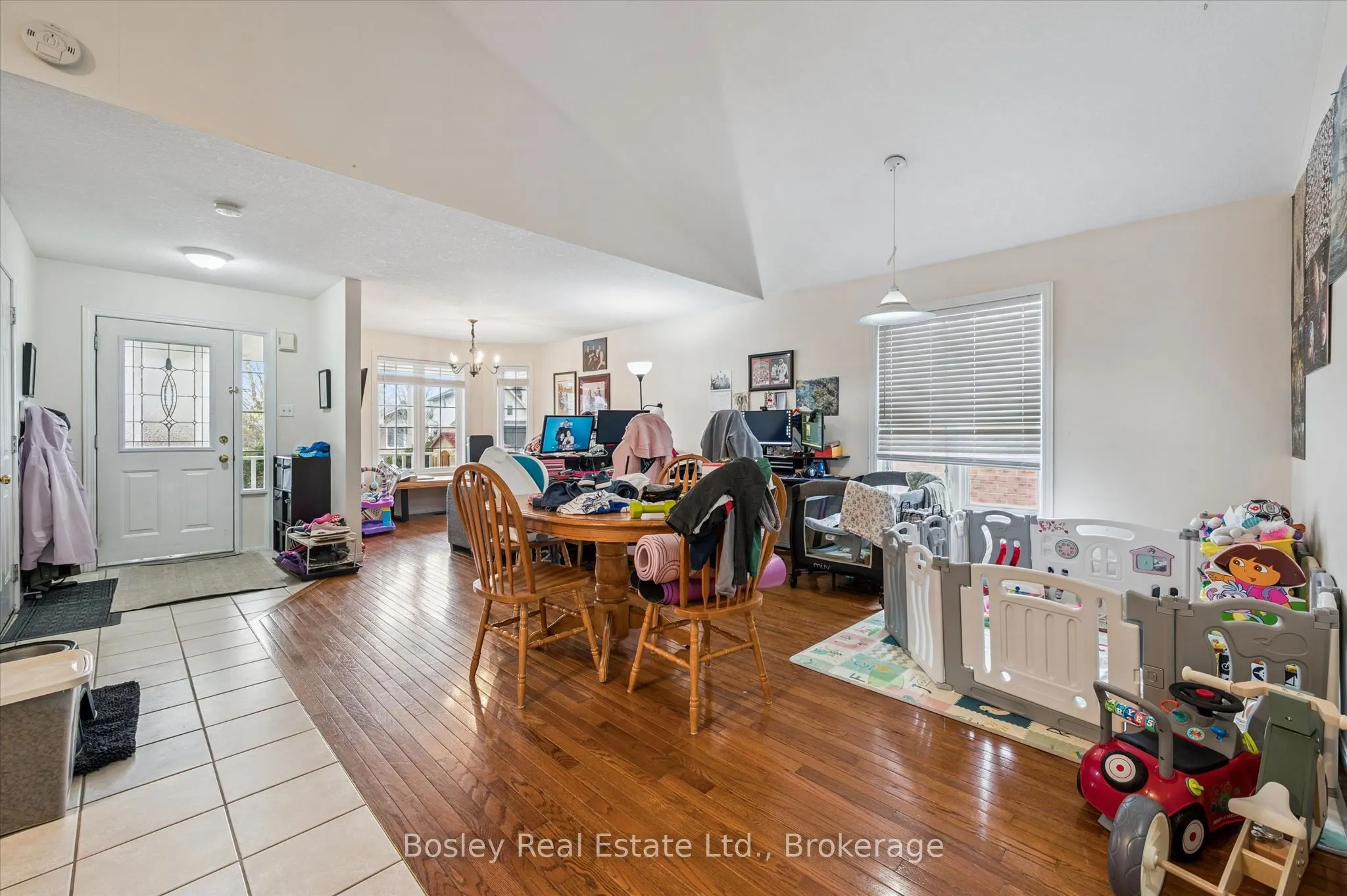 4 Hayward Crescent