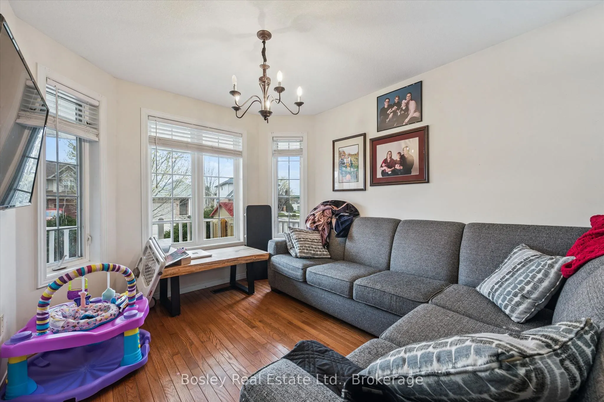 4 Hayward Crescent