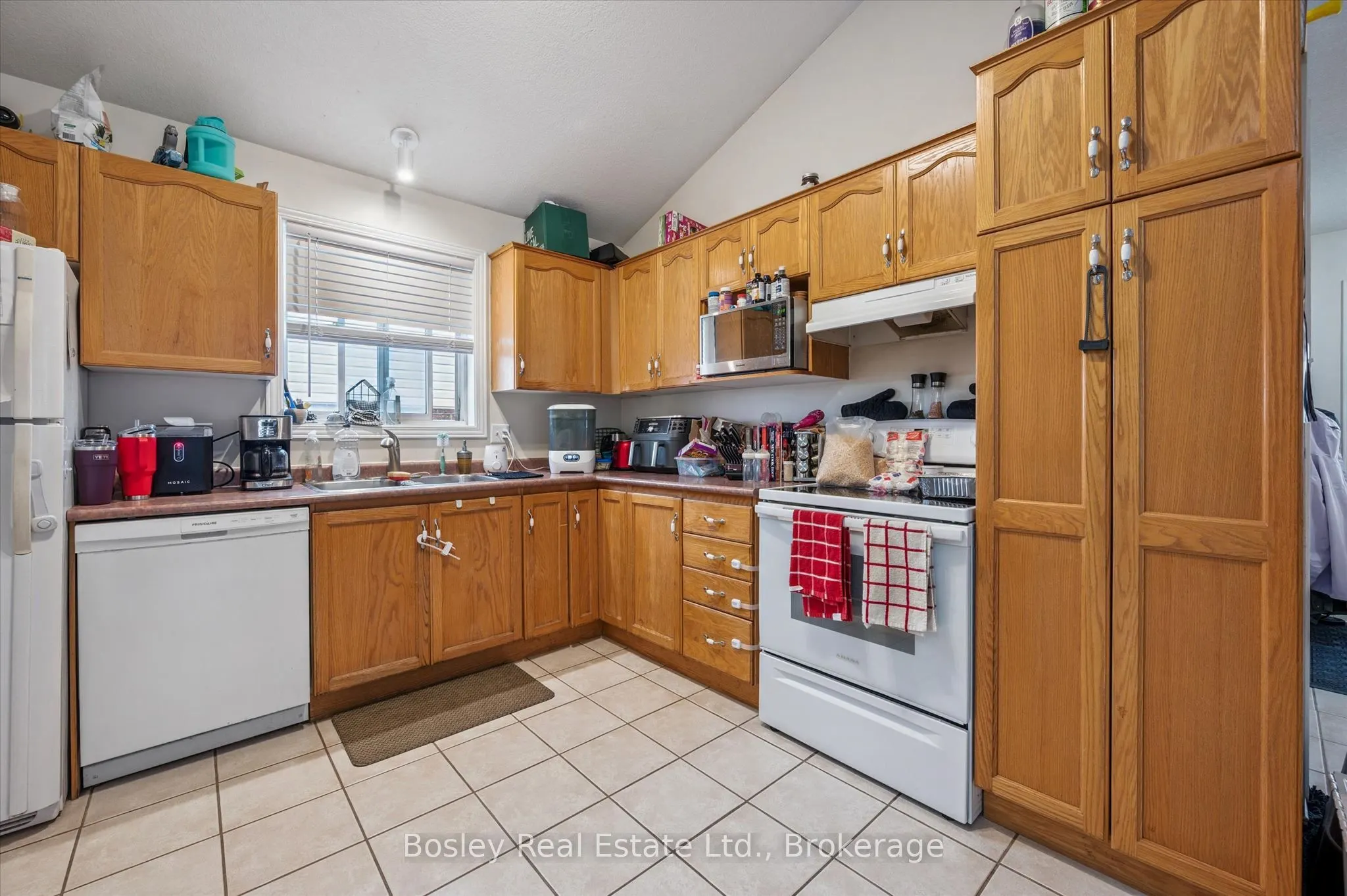 4 Hayward Crescent