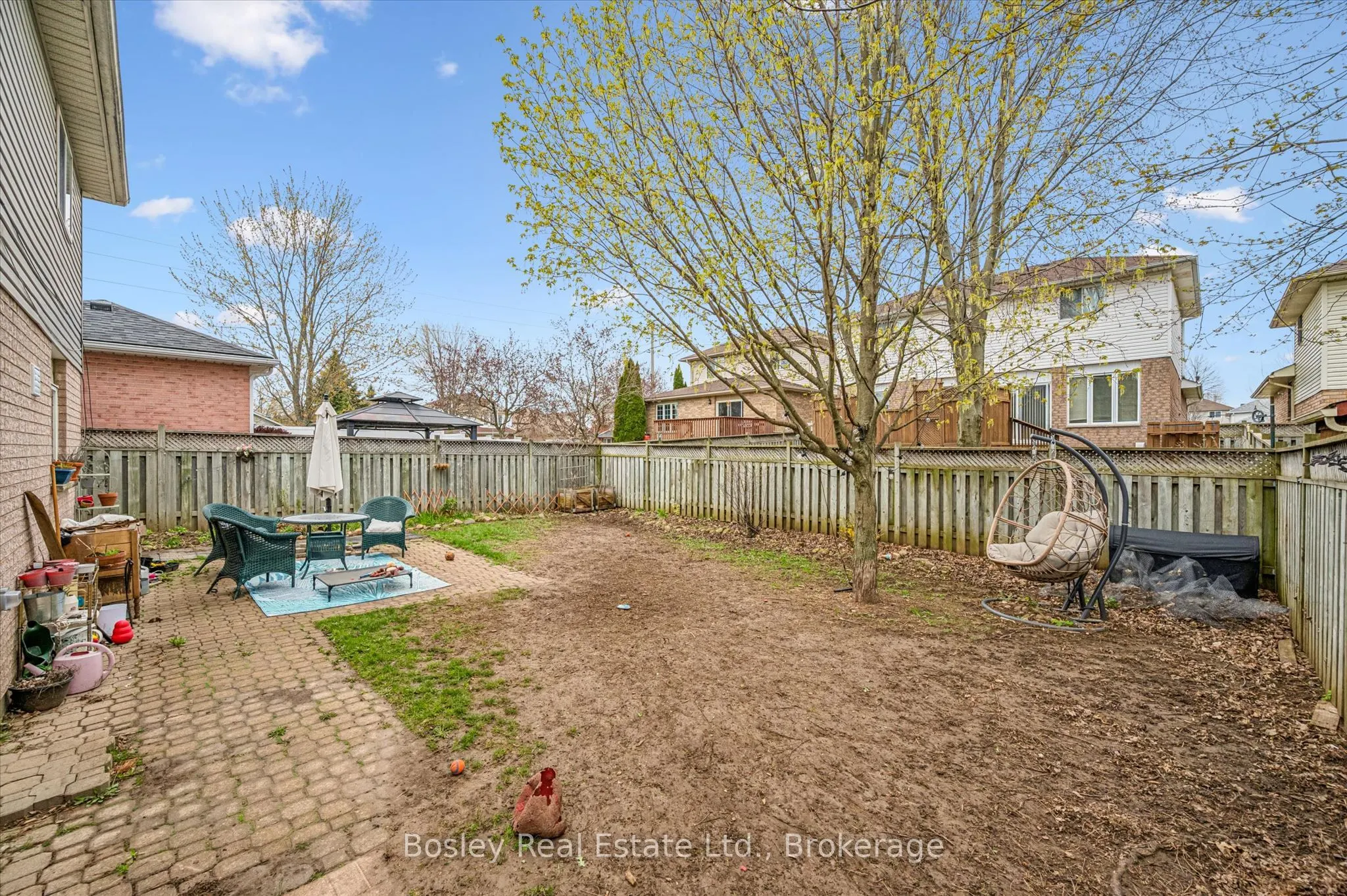 4 Hayward Crescent