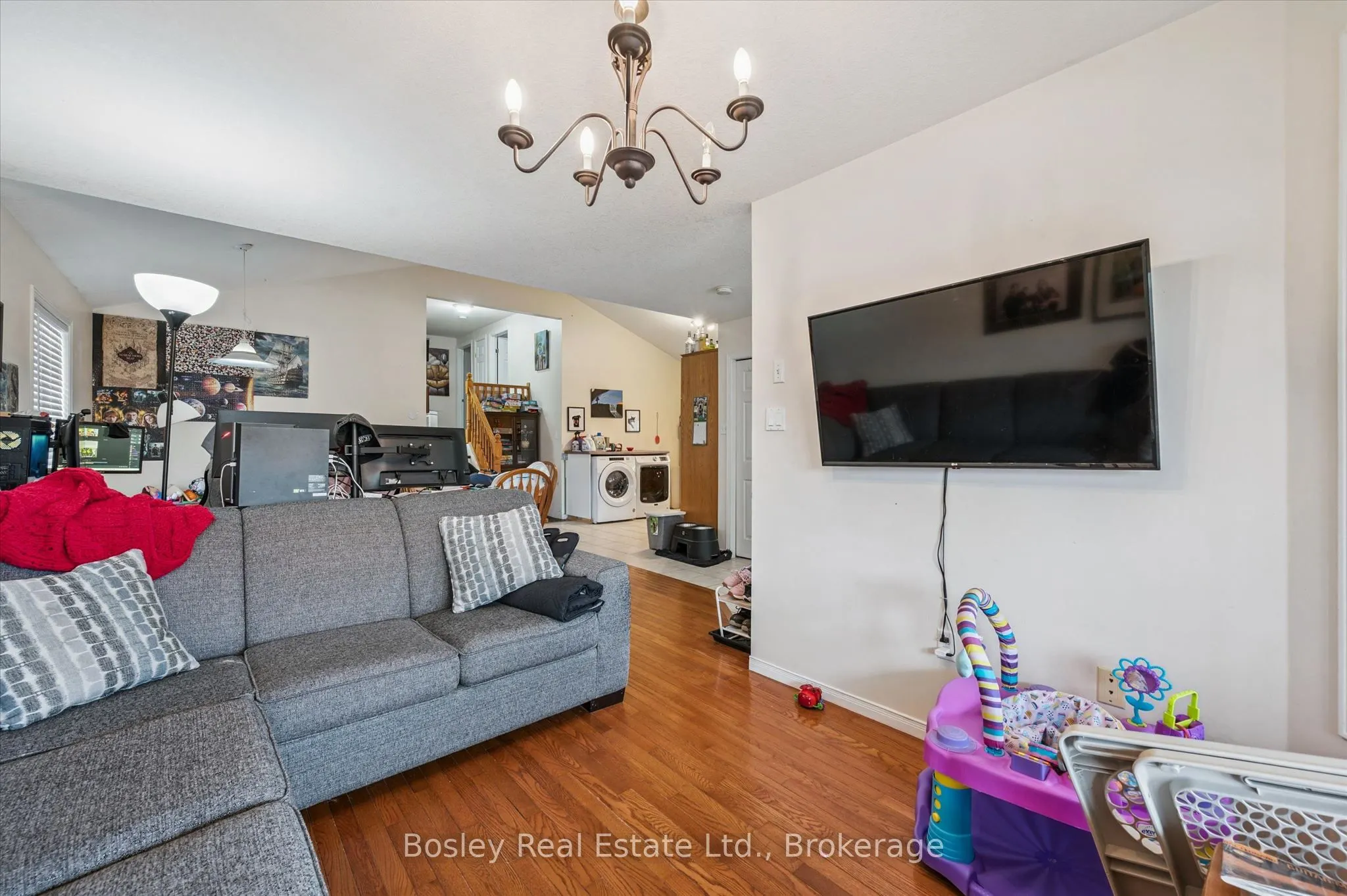 4 Hayward Crescent