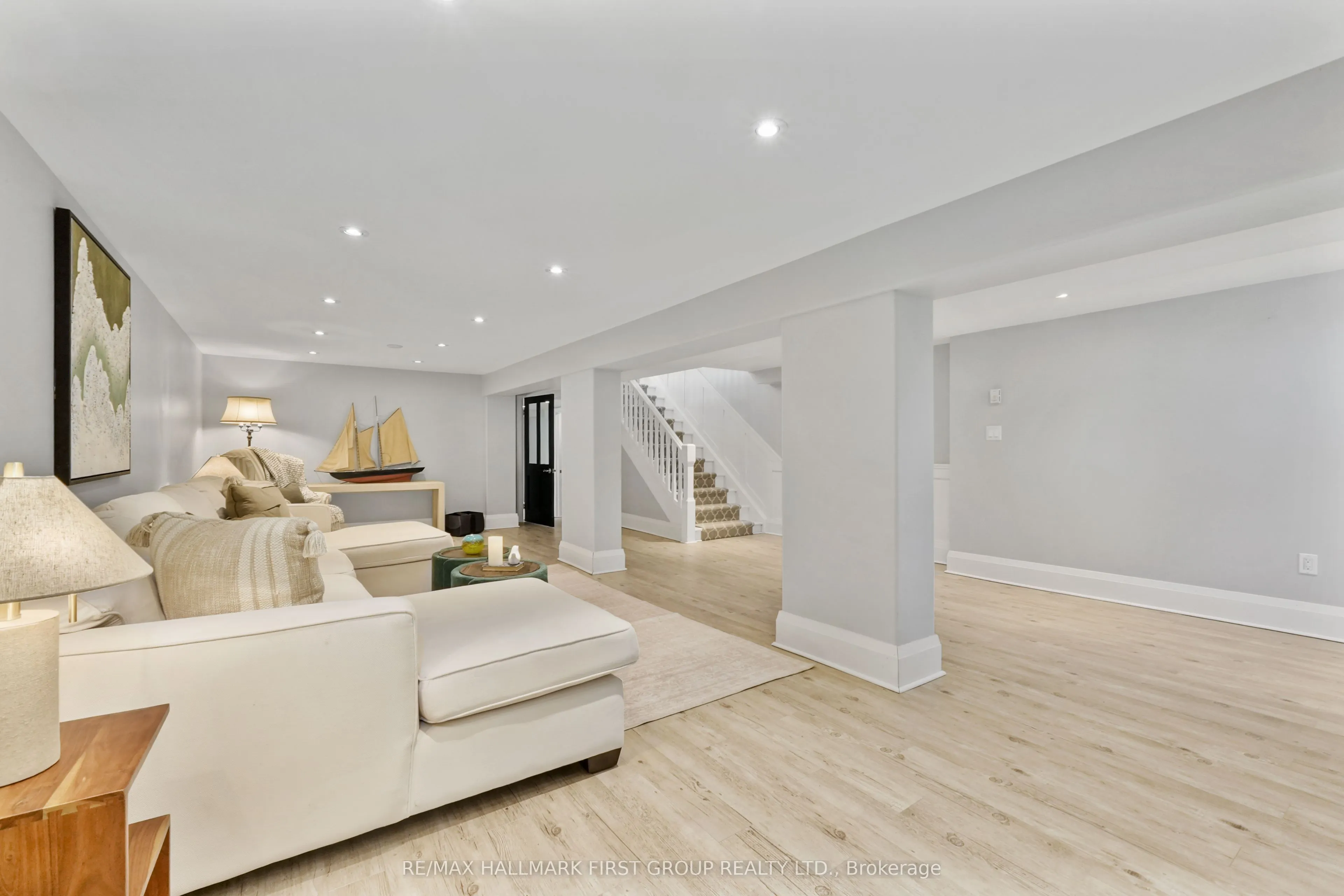 3 Hamilton Court
