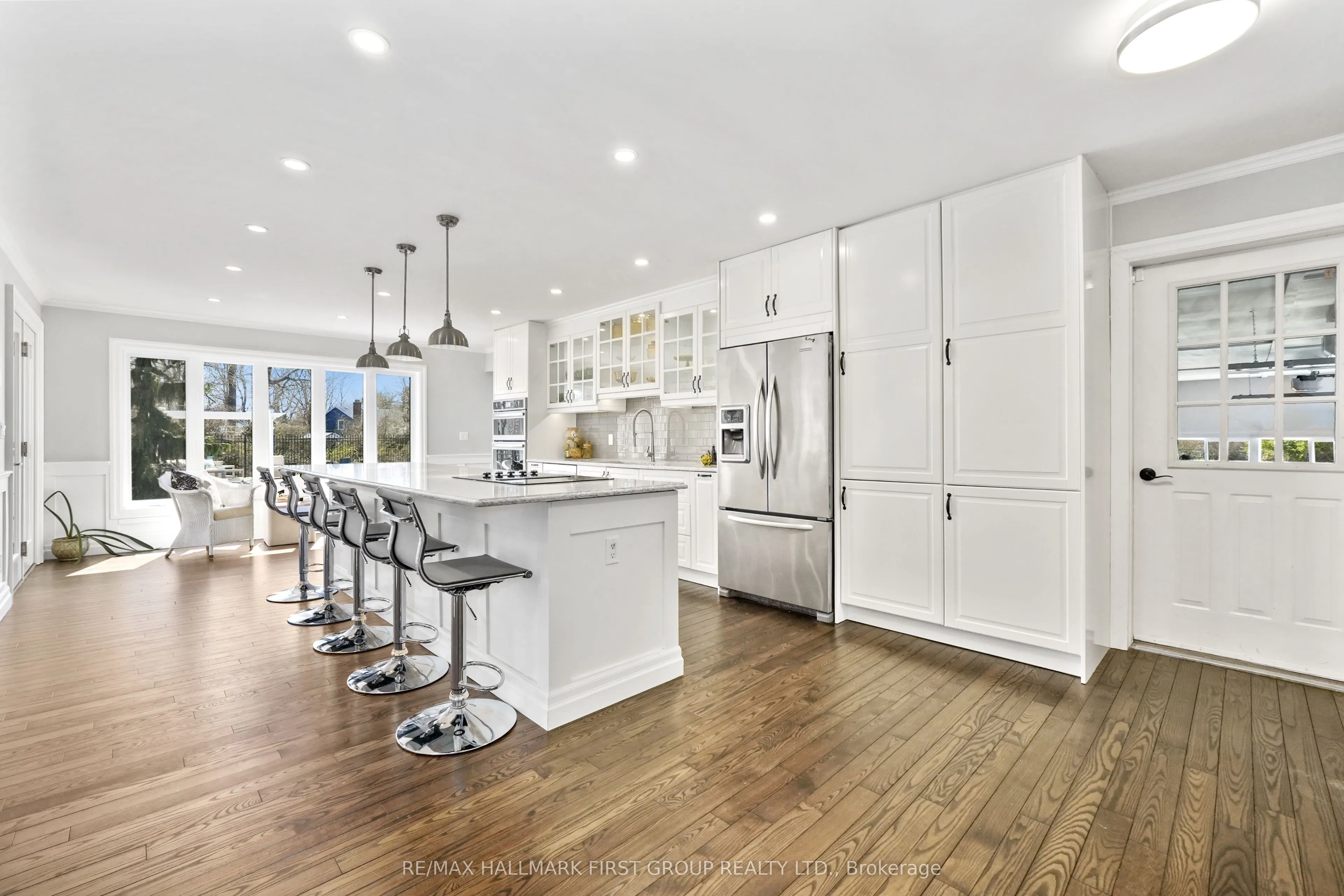 3 Hamilton Court