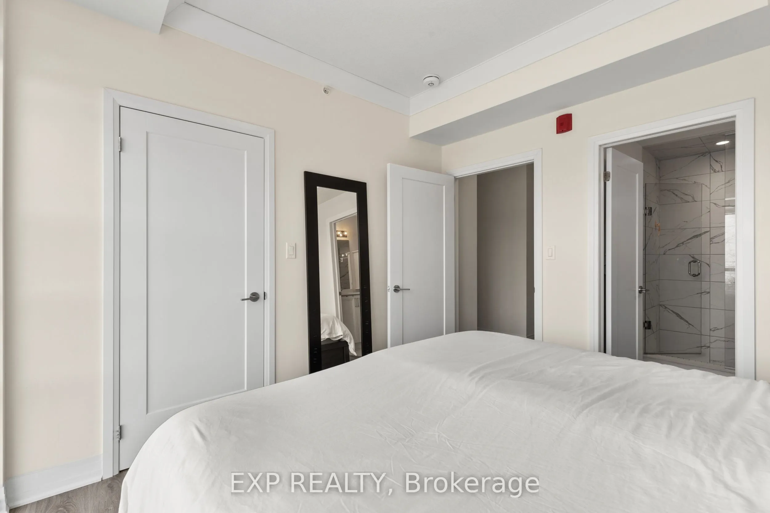 10 Concord Place #209