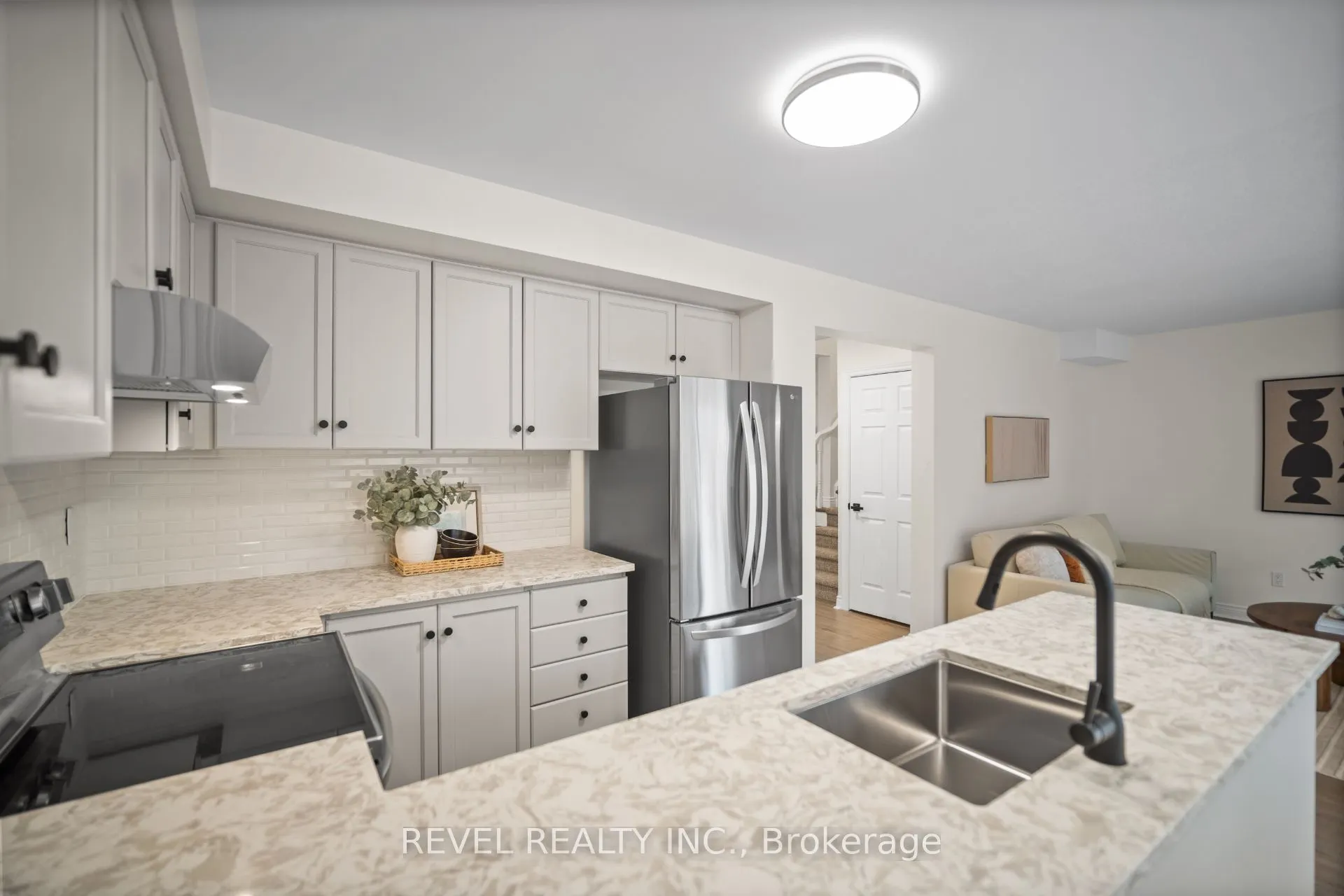 320 Hamilton Drive #10