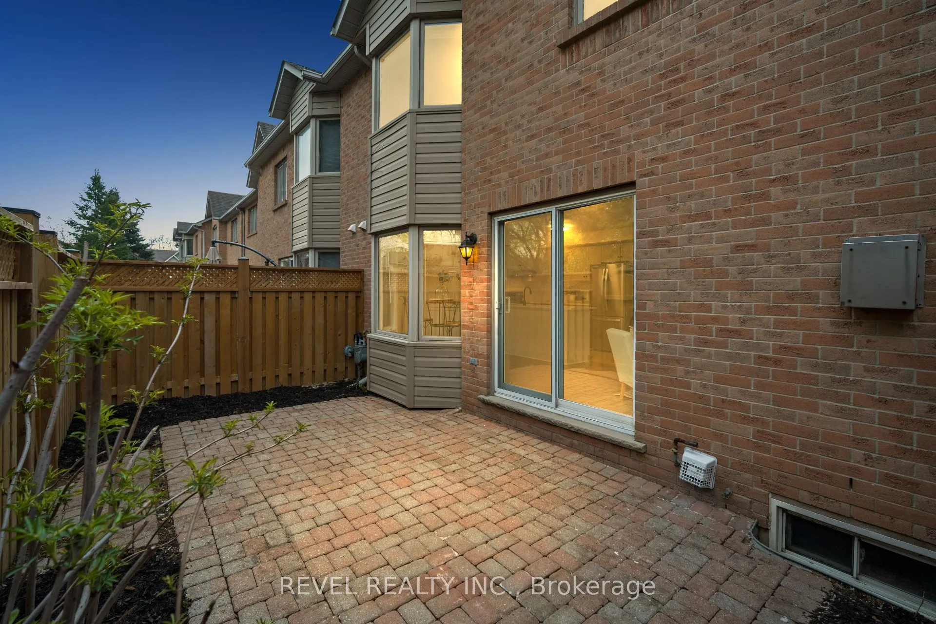 320 Hamilton Drive #10