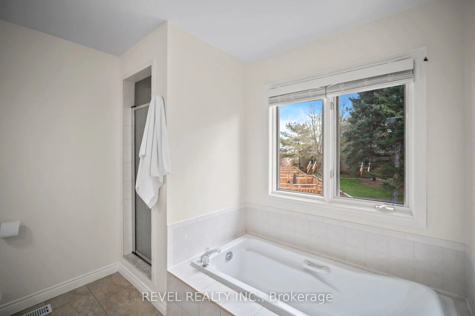320 Hamilton Drive #10